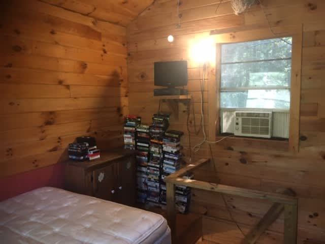 Adin`s river cabin