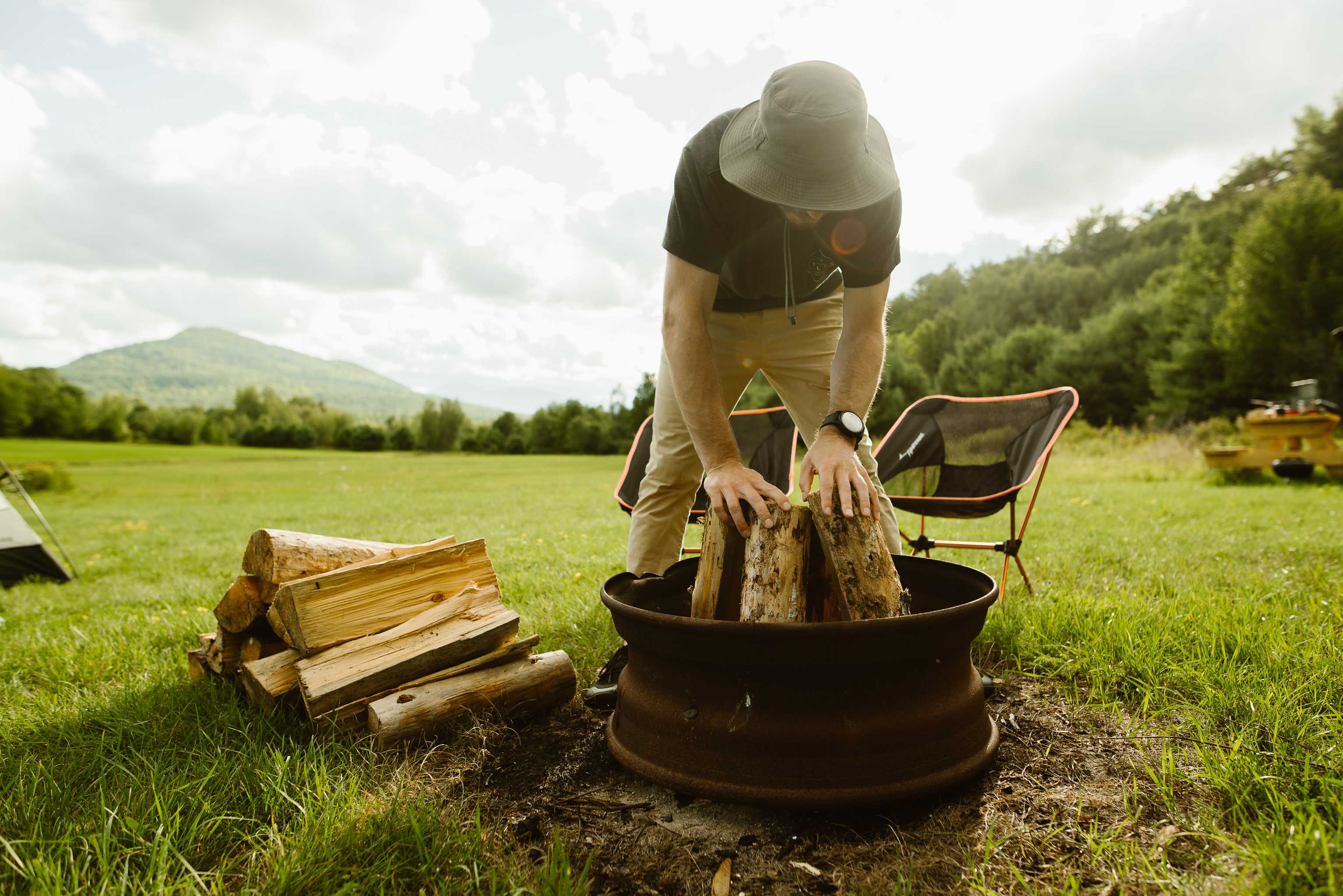Sarah & Lou (the hosts) will provide firewood upon request. There are firepits at every campsite.