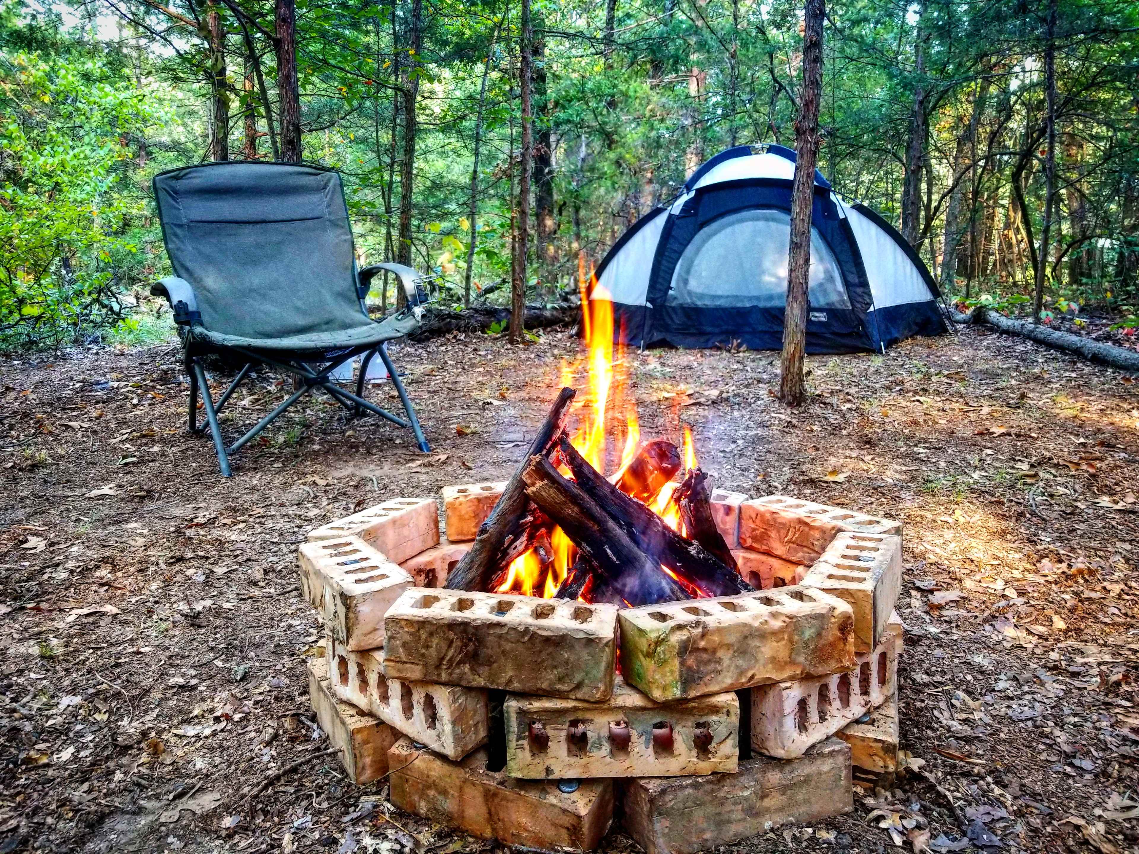 Brick fire pit