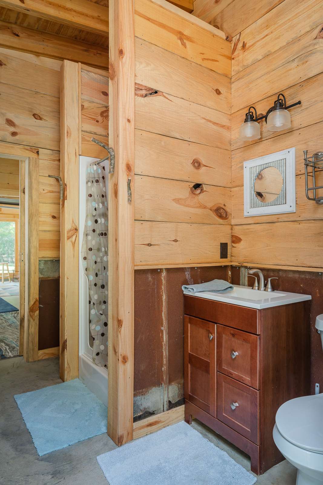 Bathroom.  Towels, washcloths, soap & shampoo are provided for your use.
