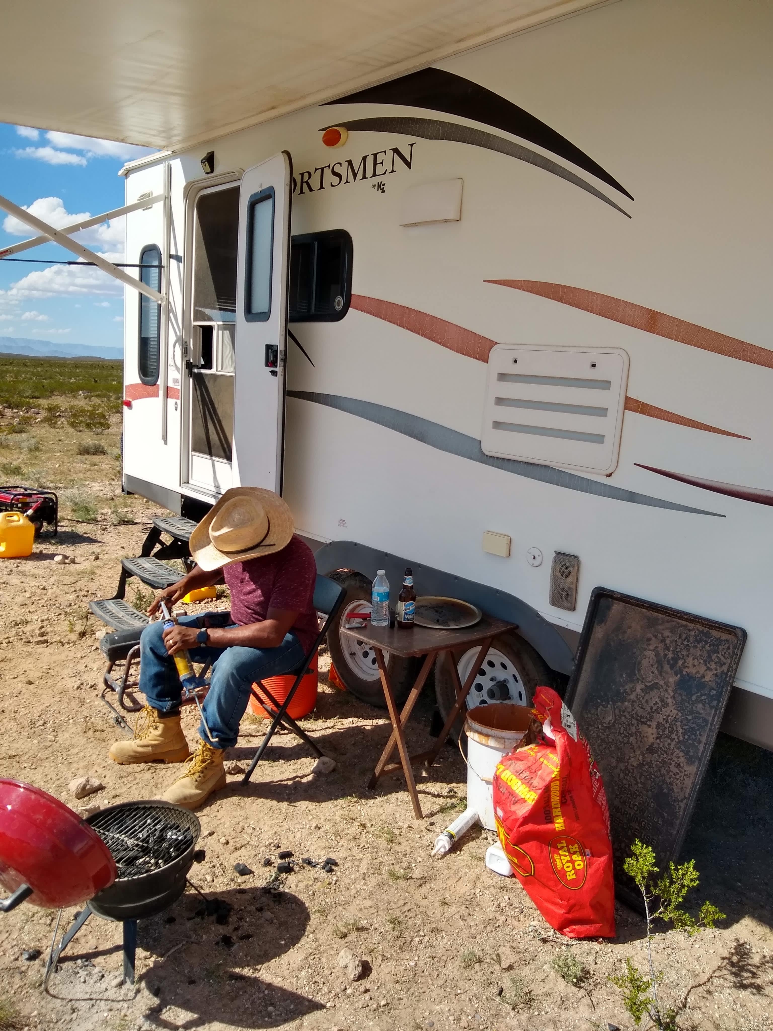 Apache Park and Trail