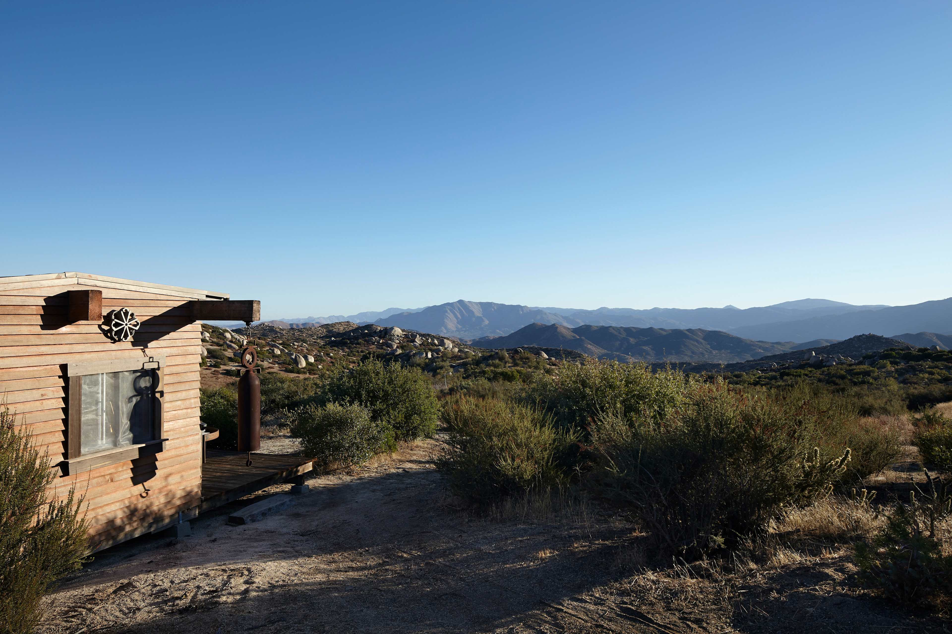 Clara Vista High Desert Retreat