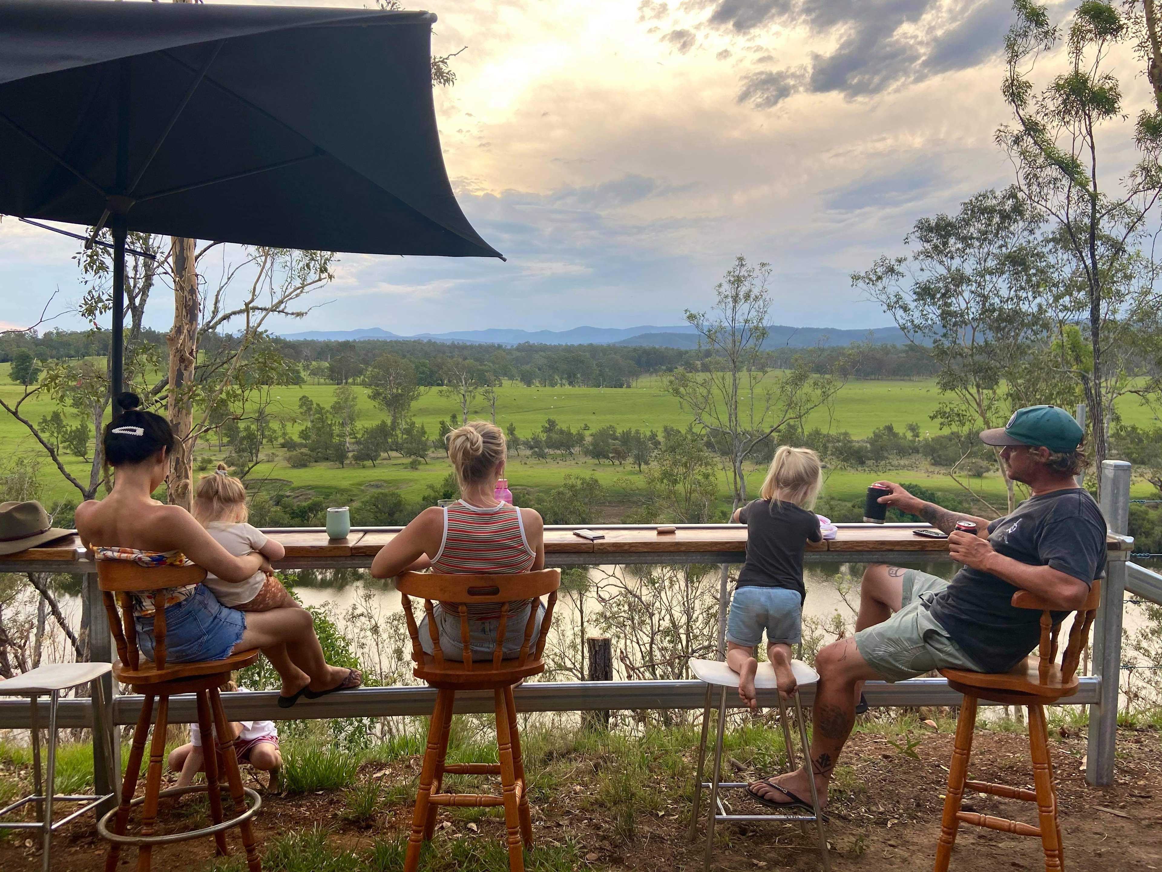 ‘The Hut’ on the Clarence (4WD)