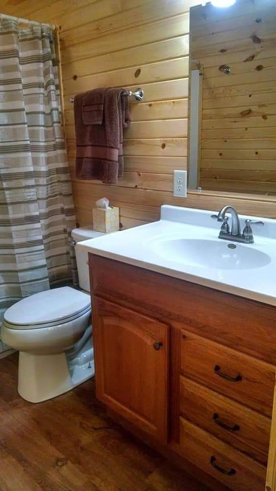 4 Modern Cabins with full kitchens