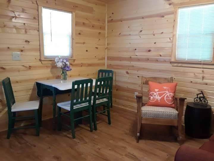 4 Modern Cabins with full kitchens