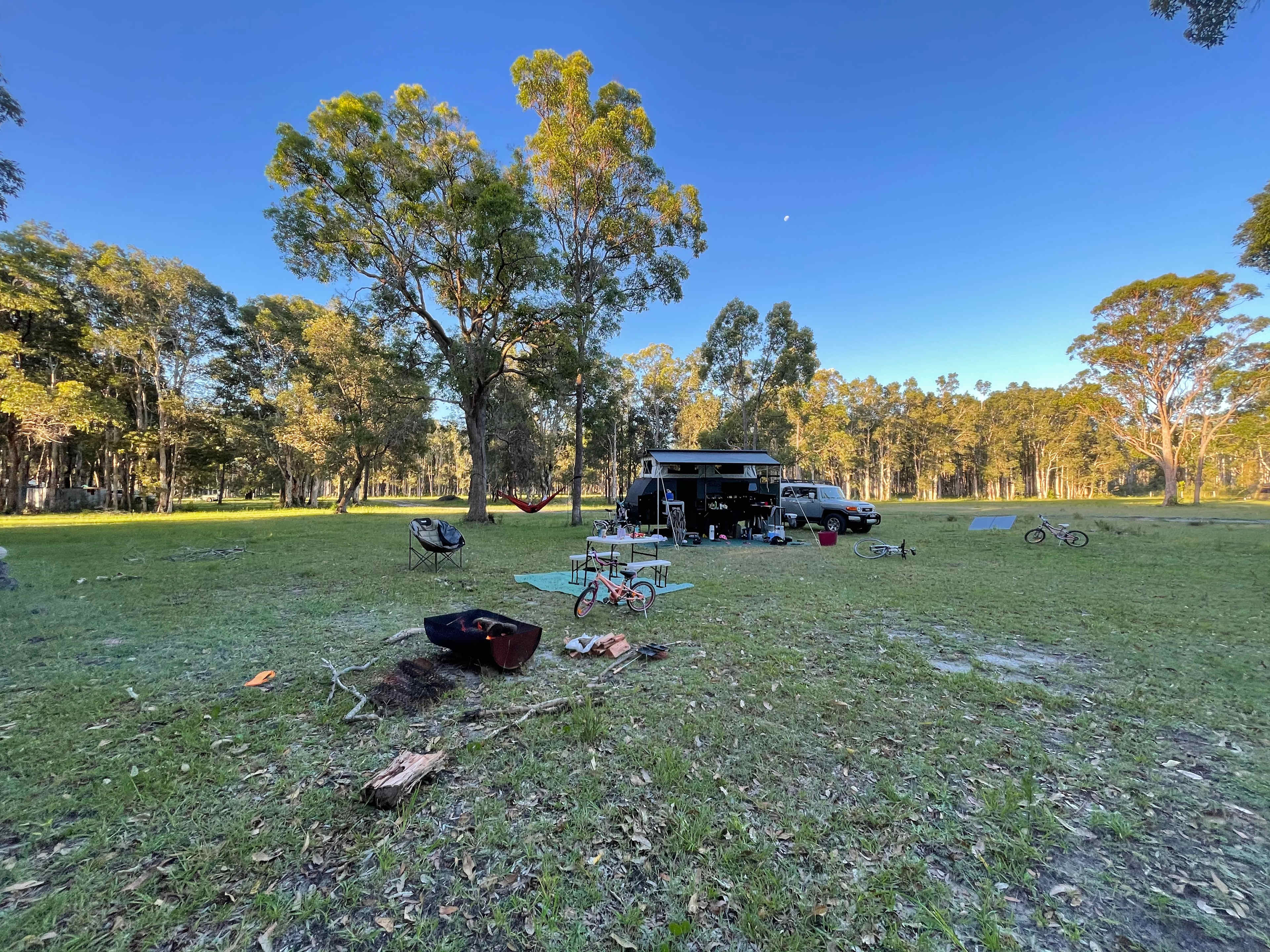 Nice cleared area to setup under a tree or in the middle up to you. 