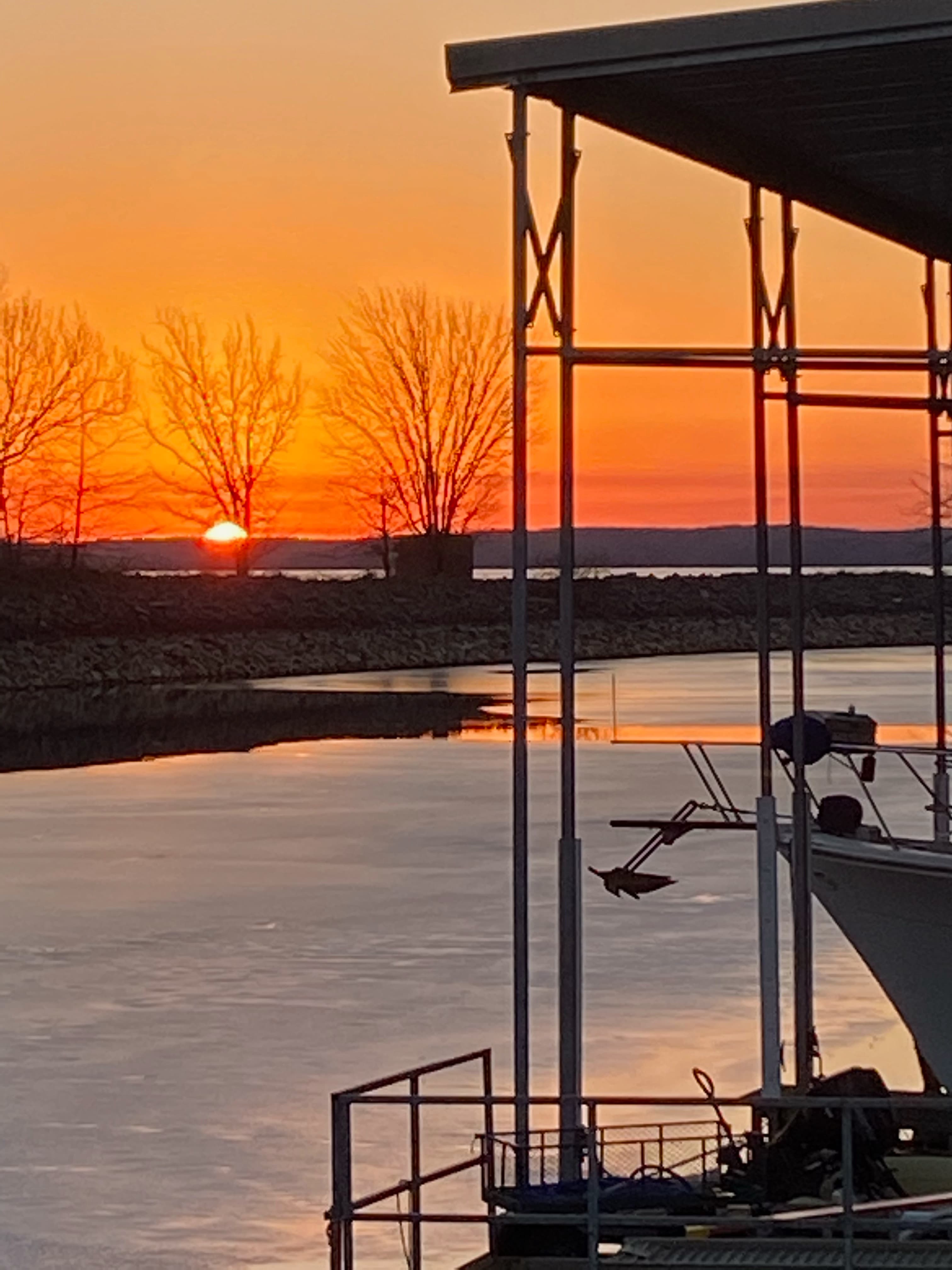 Maxwell’s by the lake