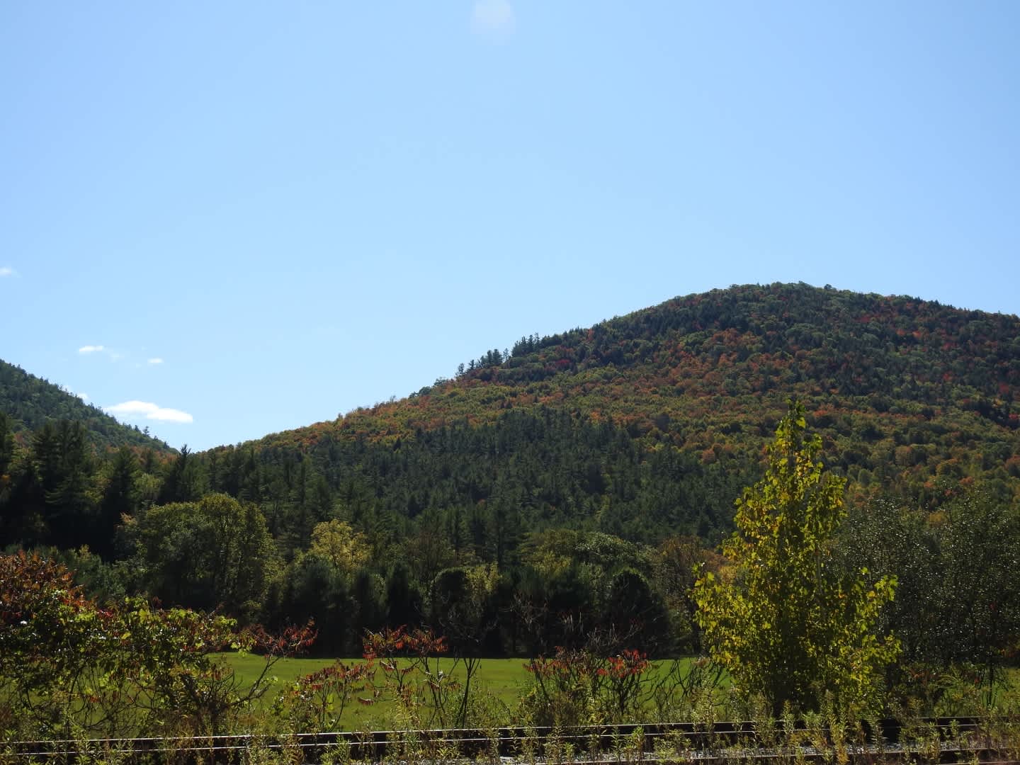 More views in the surrounding area.