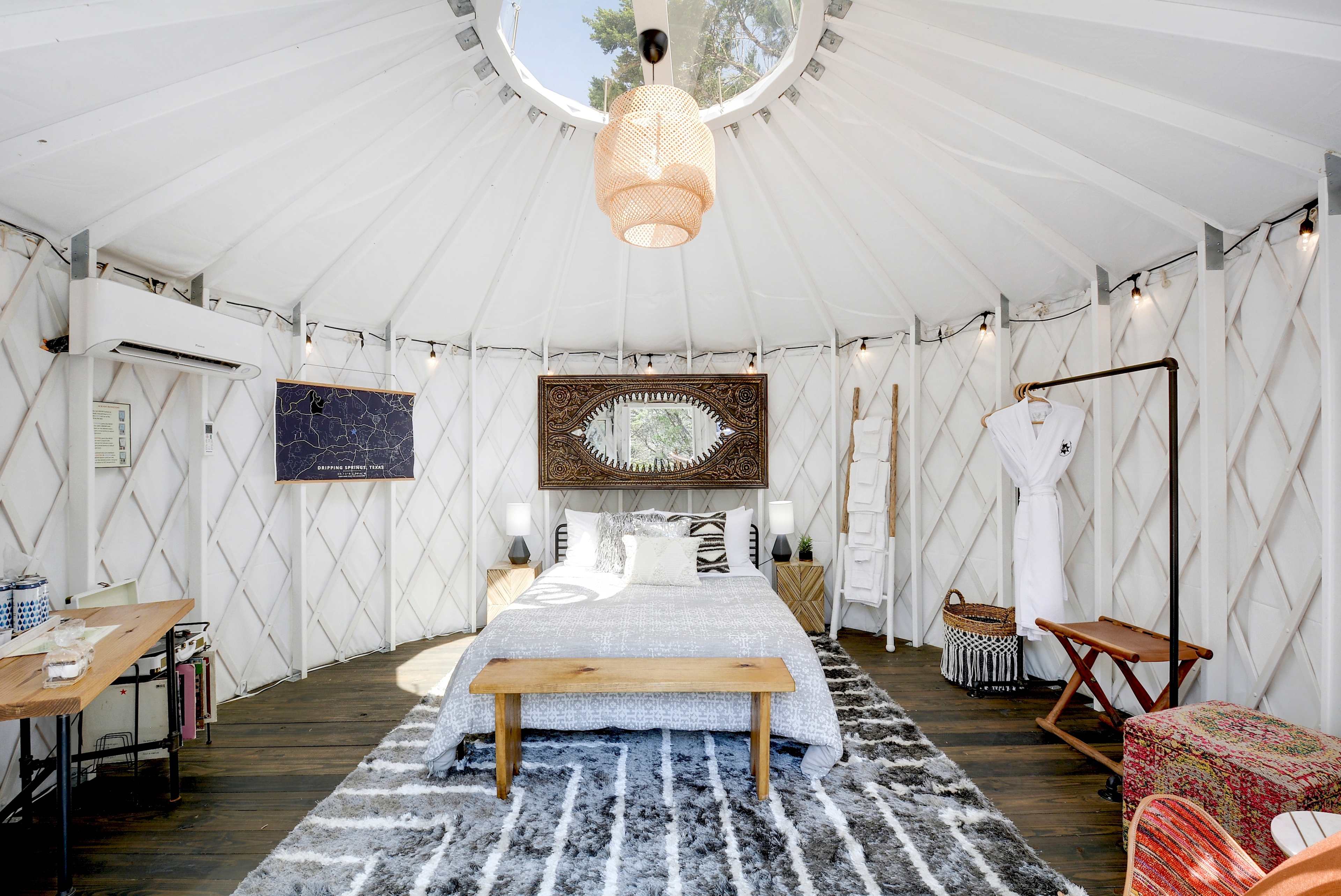Yurt 