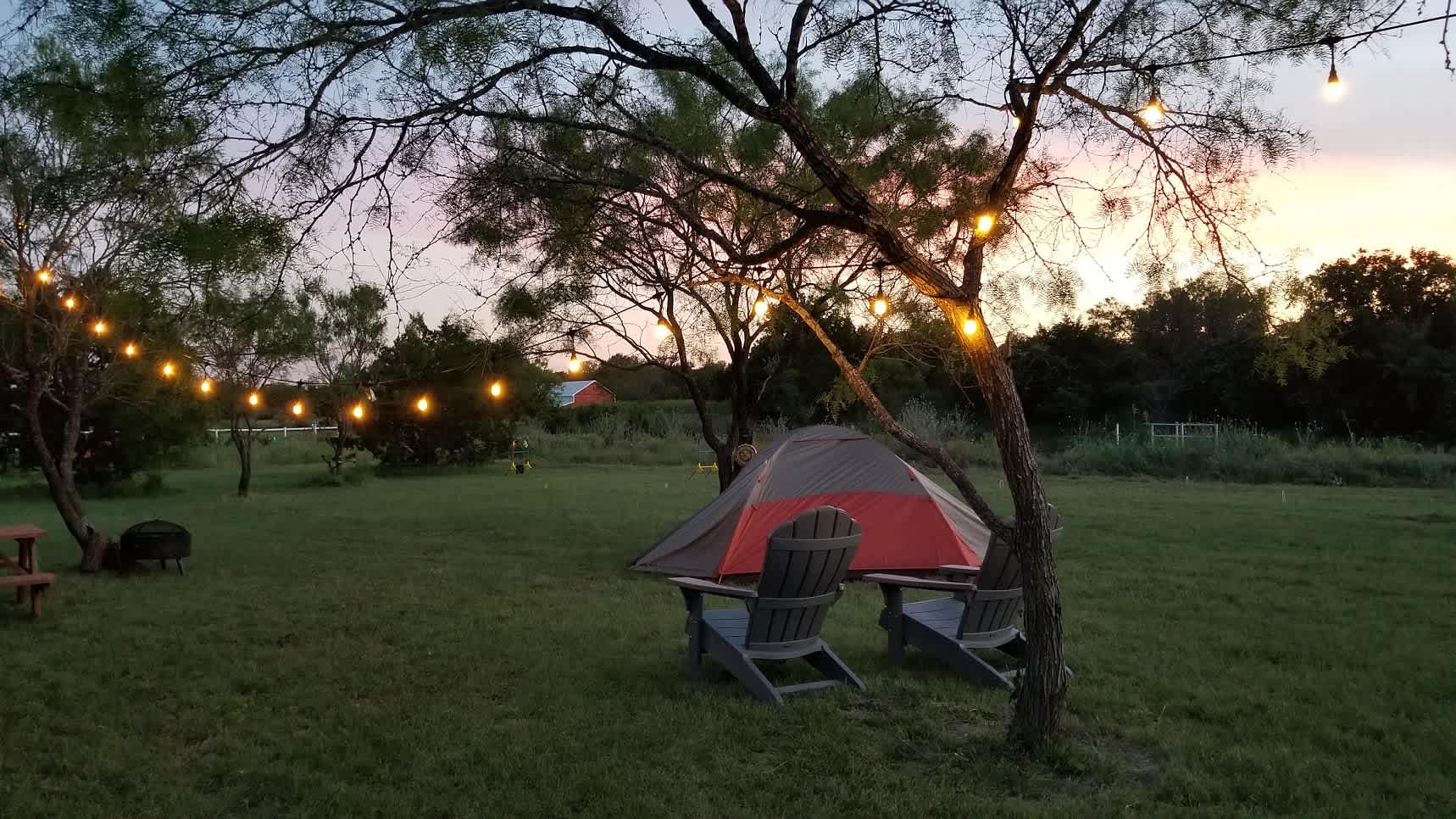 Our tent and sleeping gear is the only thing we had to bring - everything else is so nicely set up. 
