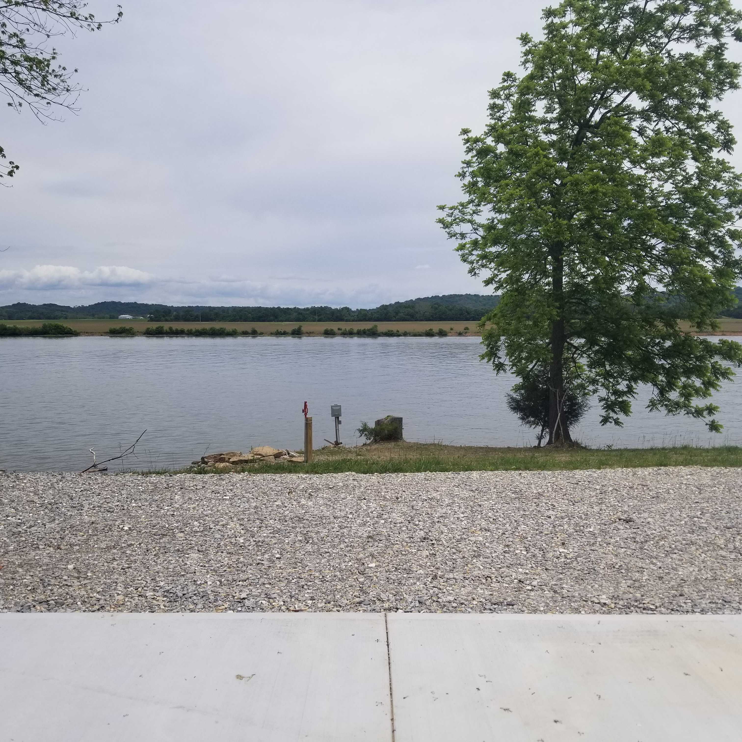 A Notch Above-RV Riverside Campsite