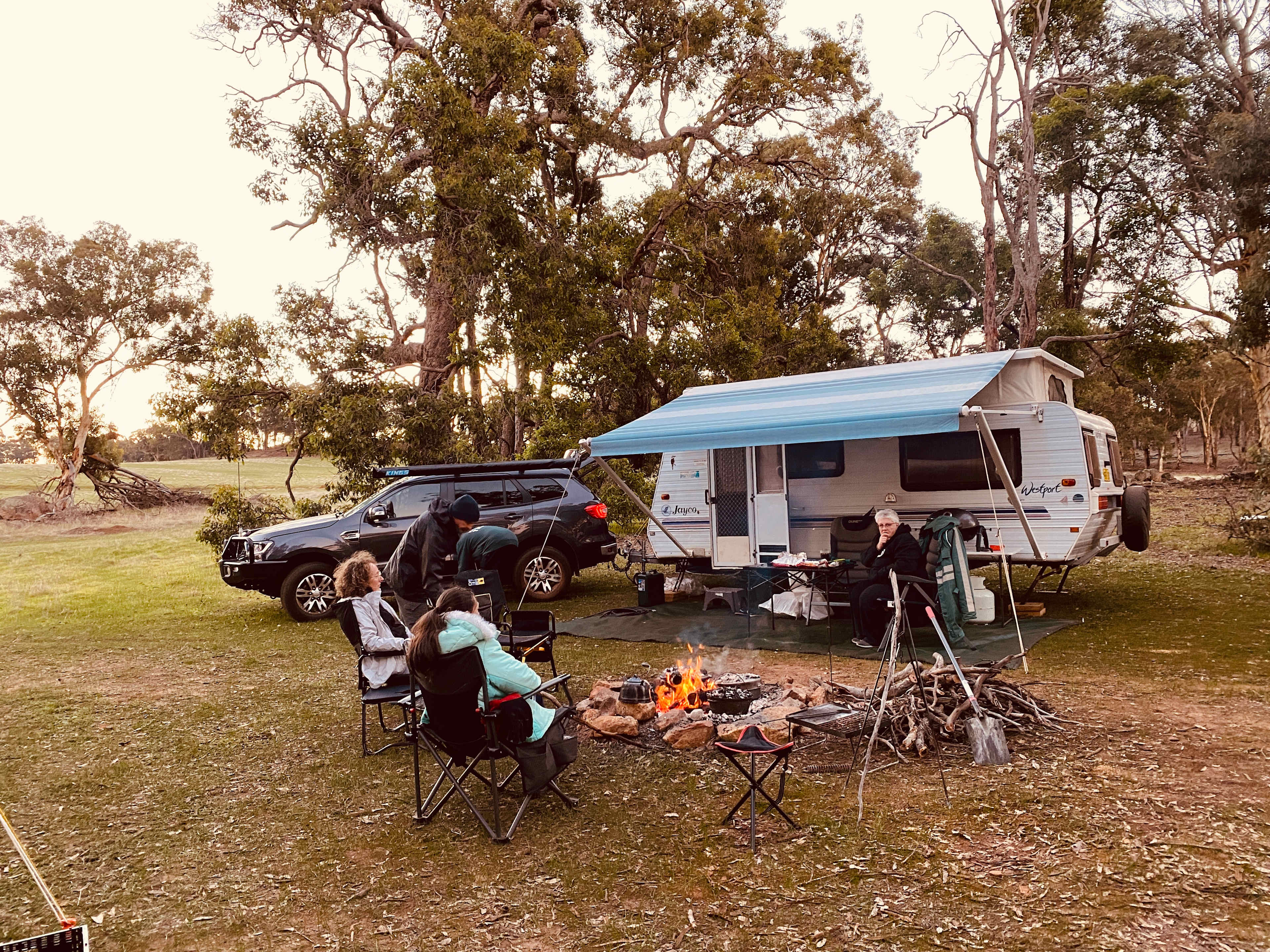 Pinegrove Camping