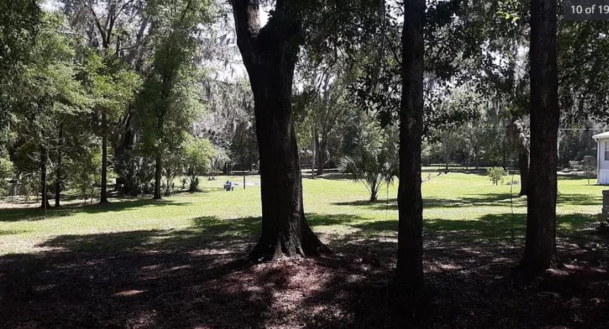 Inglis Camping near a Fishing Lake