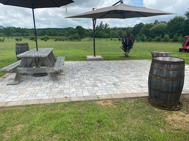 Roomy outdoor dining area