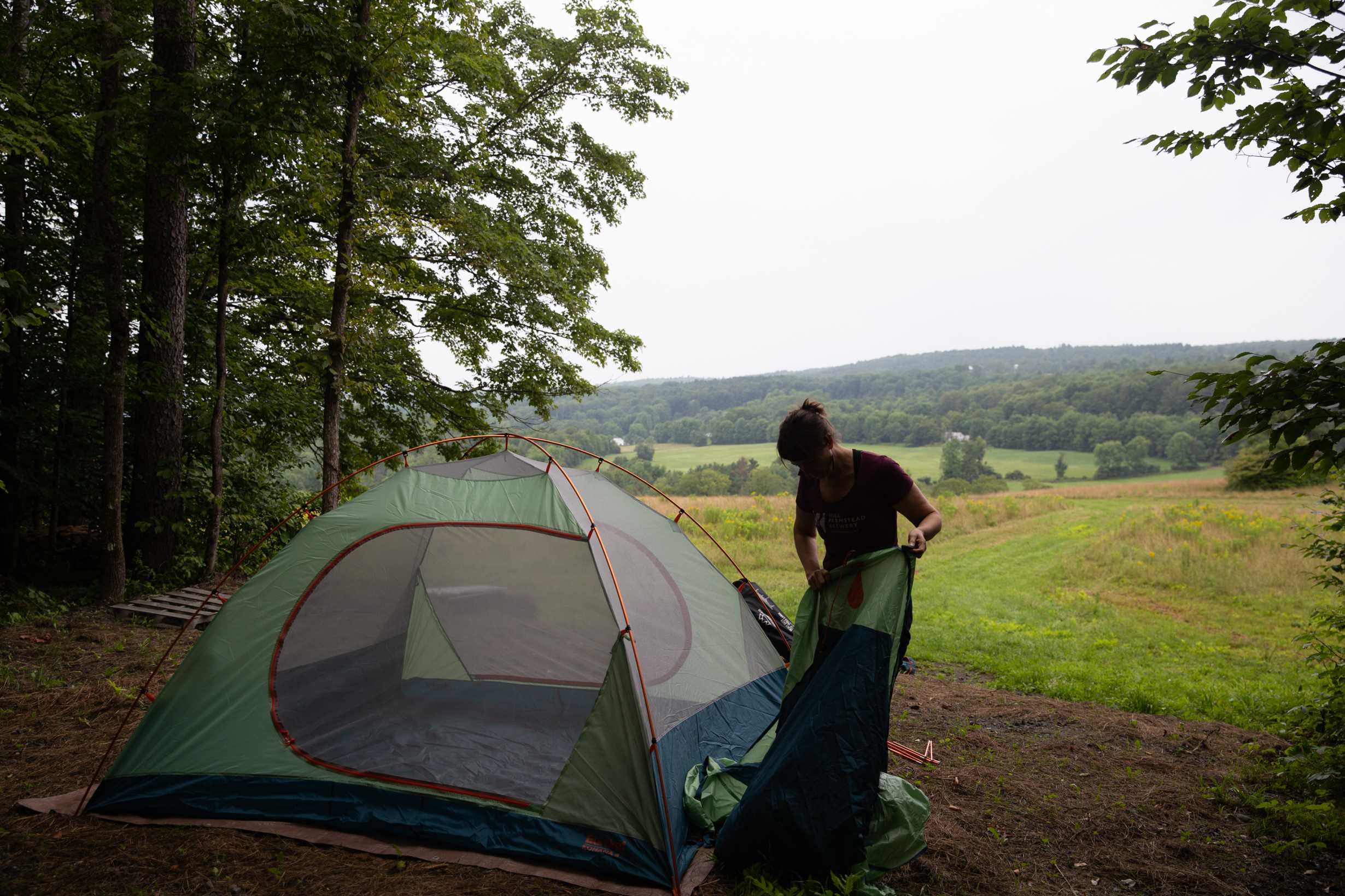 We were expecting rain that night, but the beautiful site was surrounded by trees and kept us pretty dry even with the ongoing drizzle. 