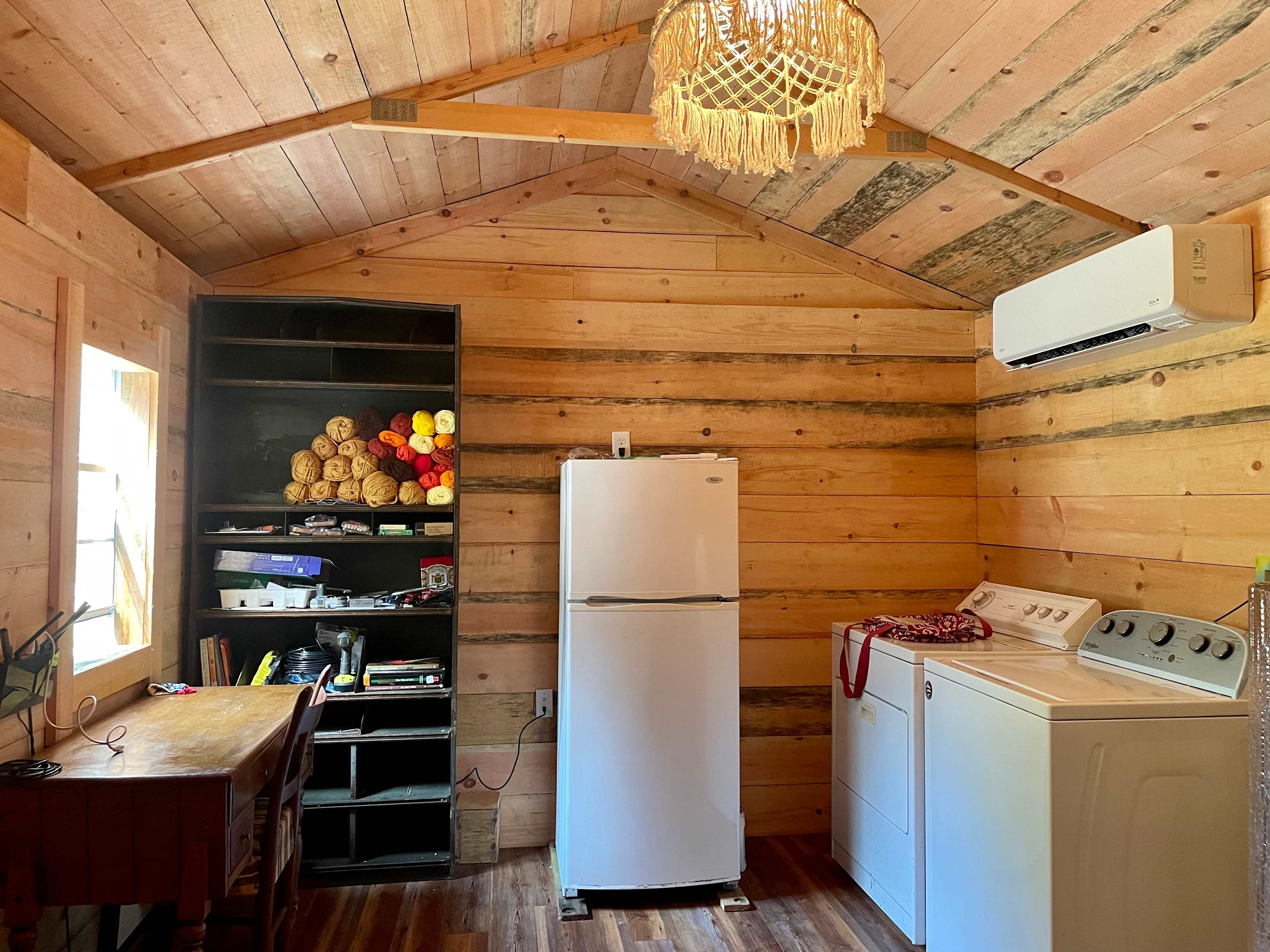 Honor system washer/dryer. $4/load
Communal fridge. 