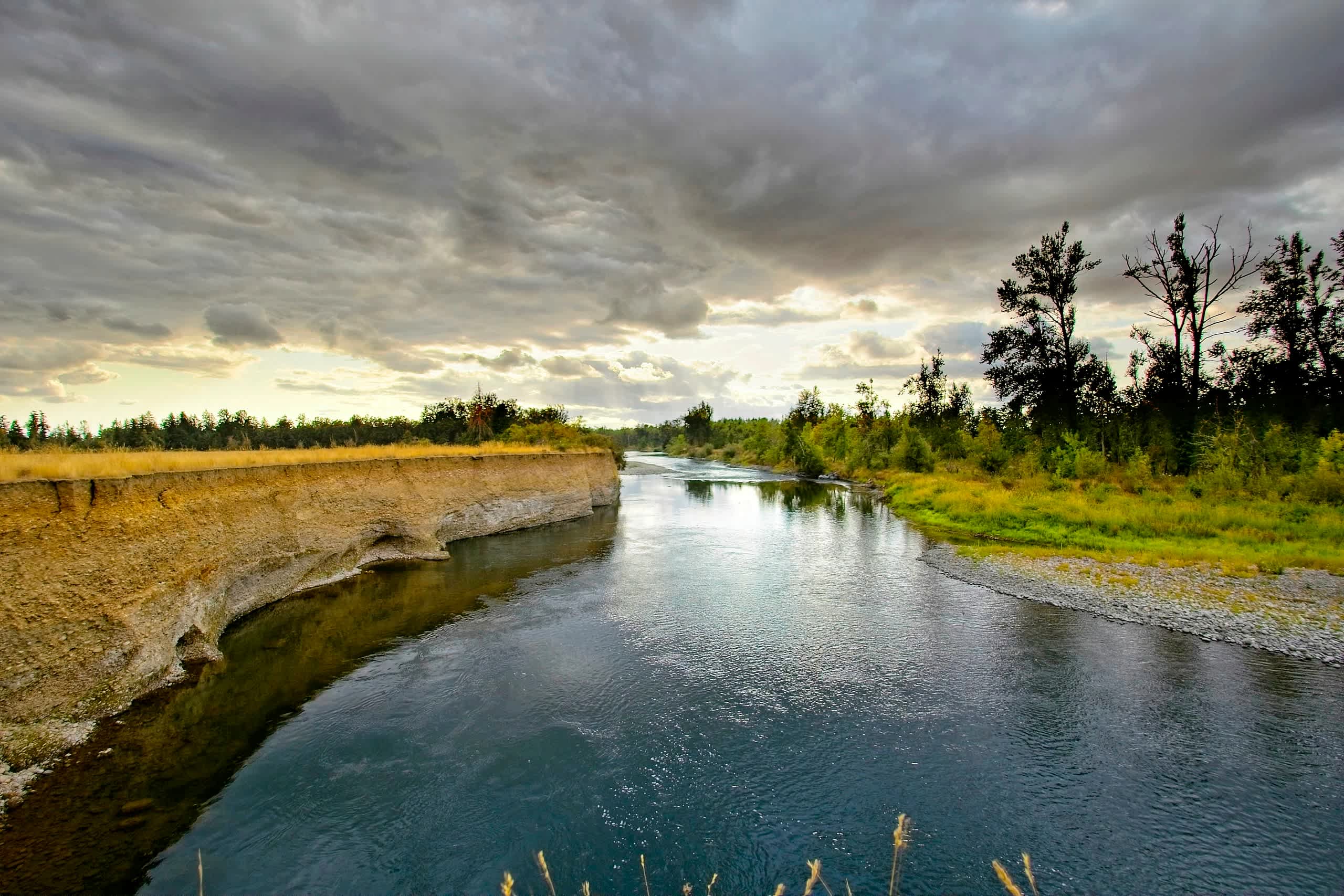 The tent overlooks an amazing view of the North Santiam River