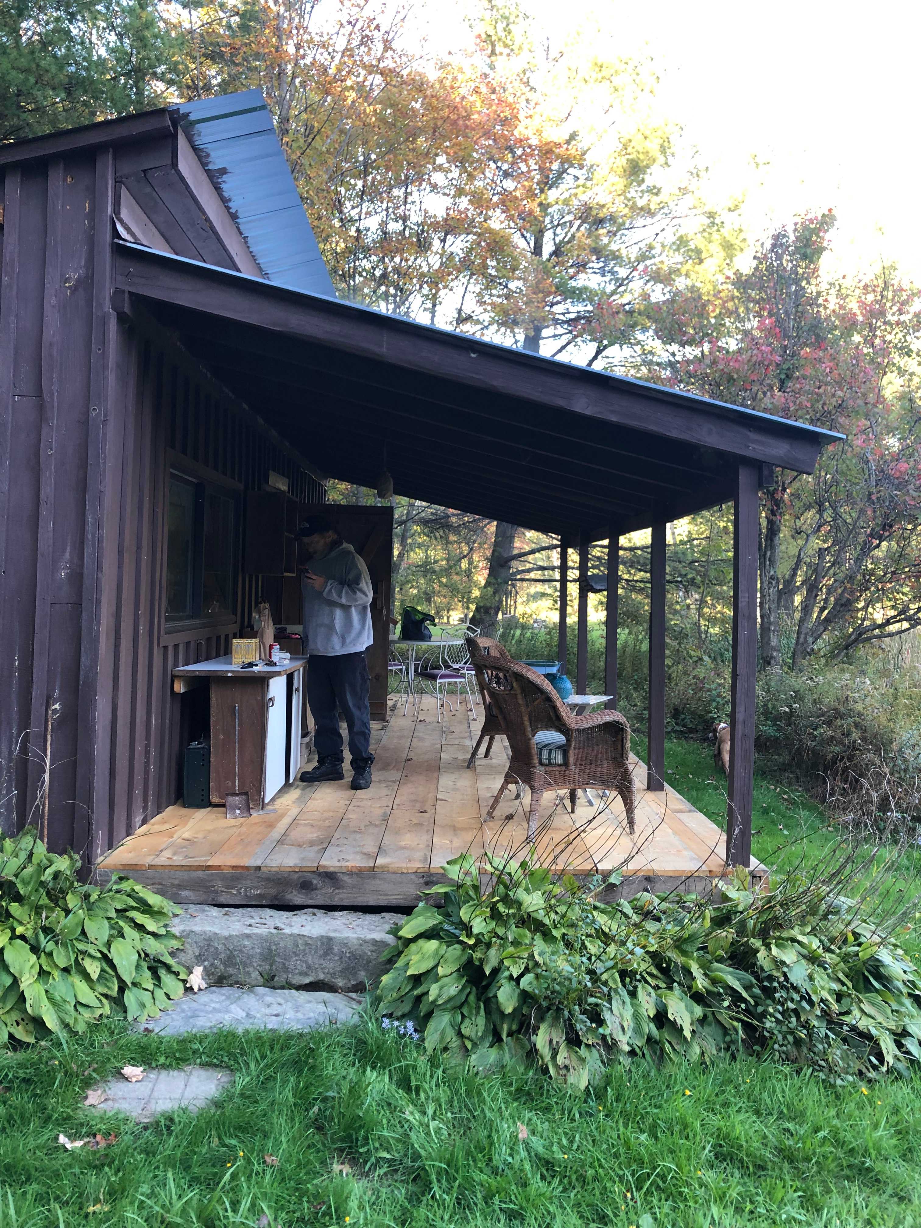 Rustic Reins-Off Grid Cabin
