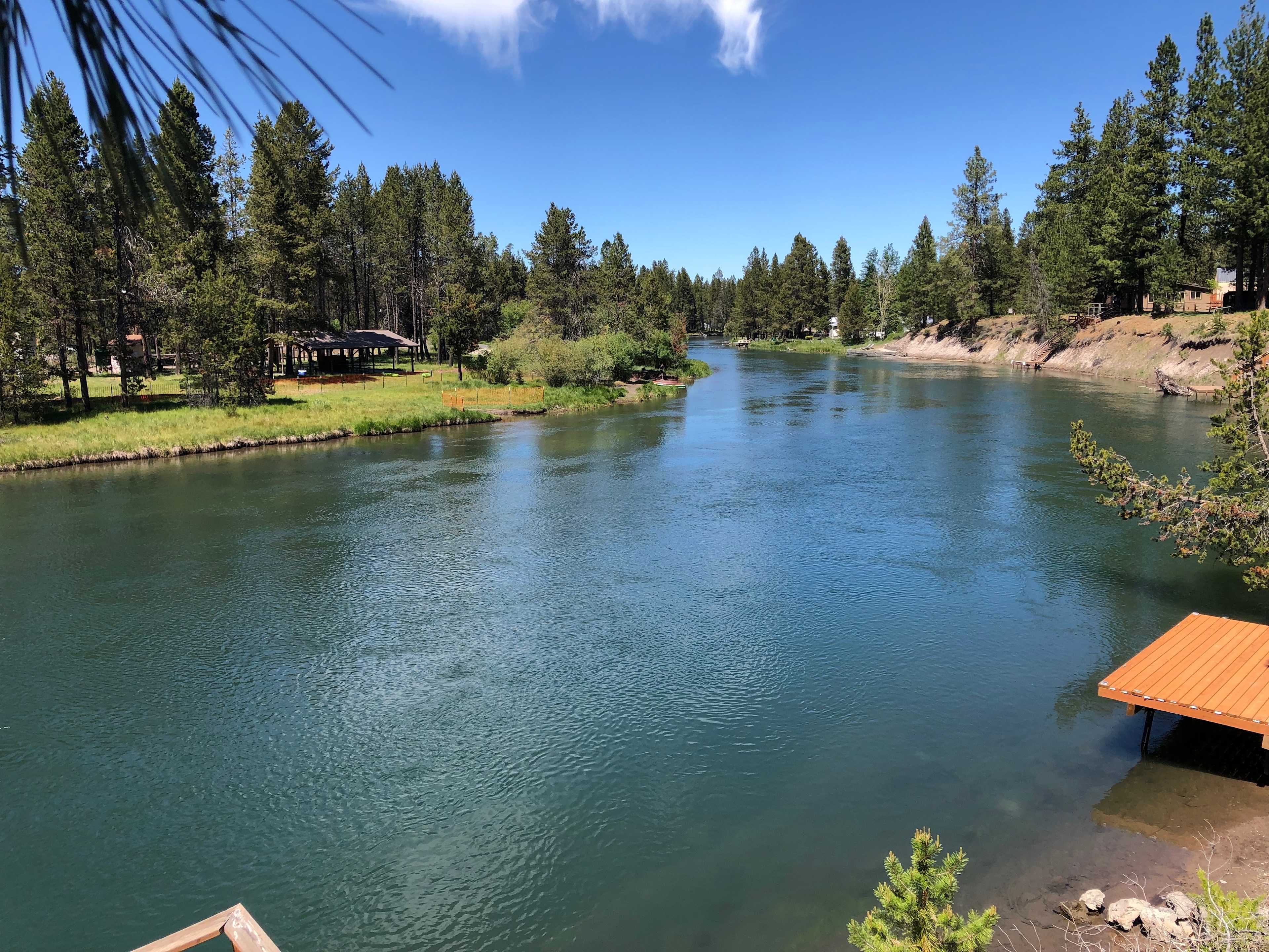Deschutes Riverfront Retreat