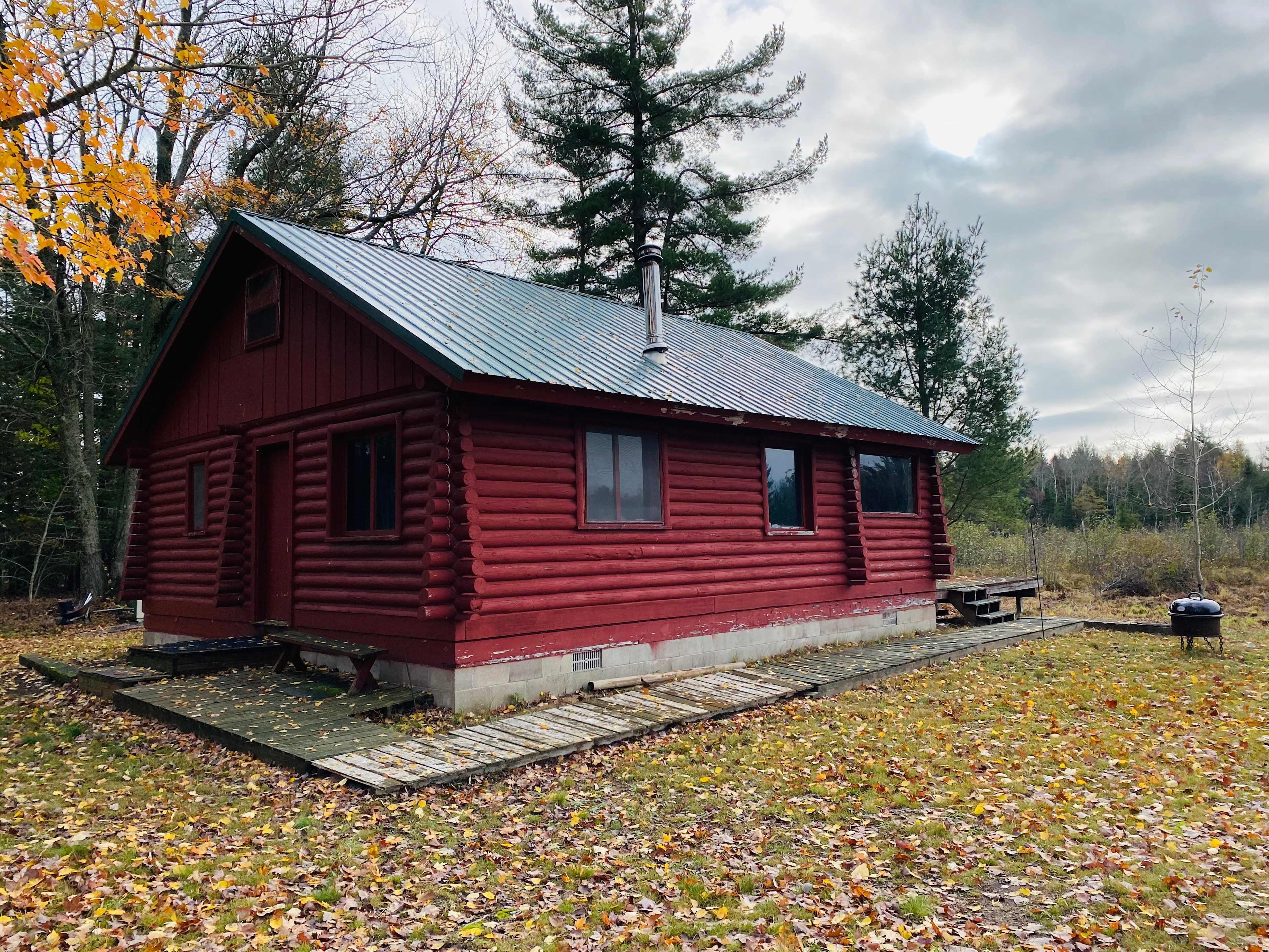 CUT RIVER CABIN AT HIGGINS LAKE