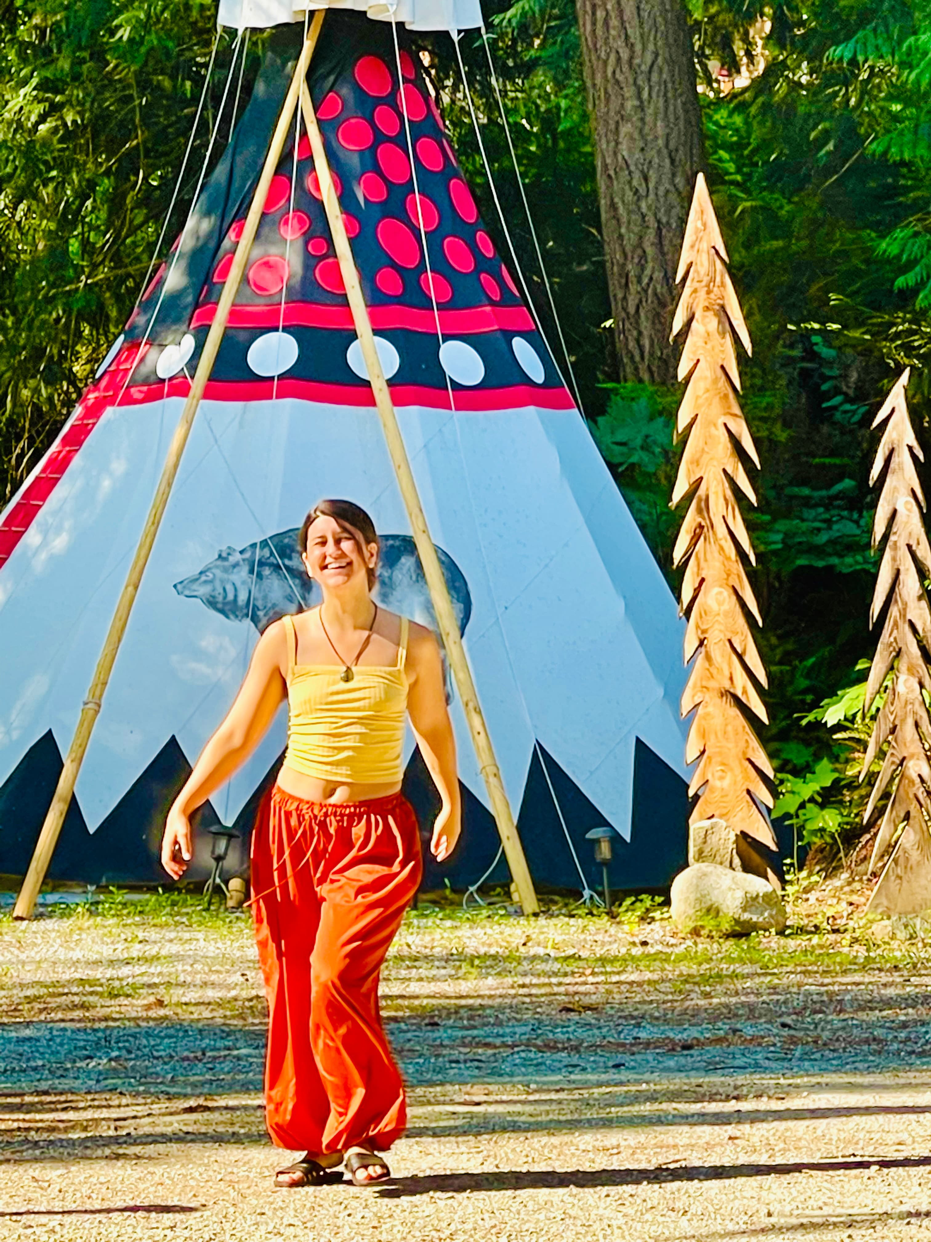 Fraser Canyon teepee escape