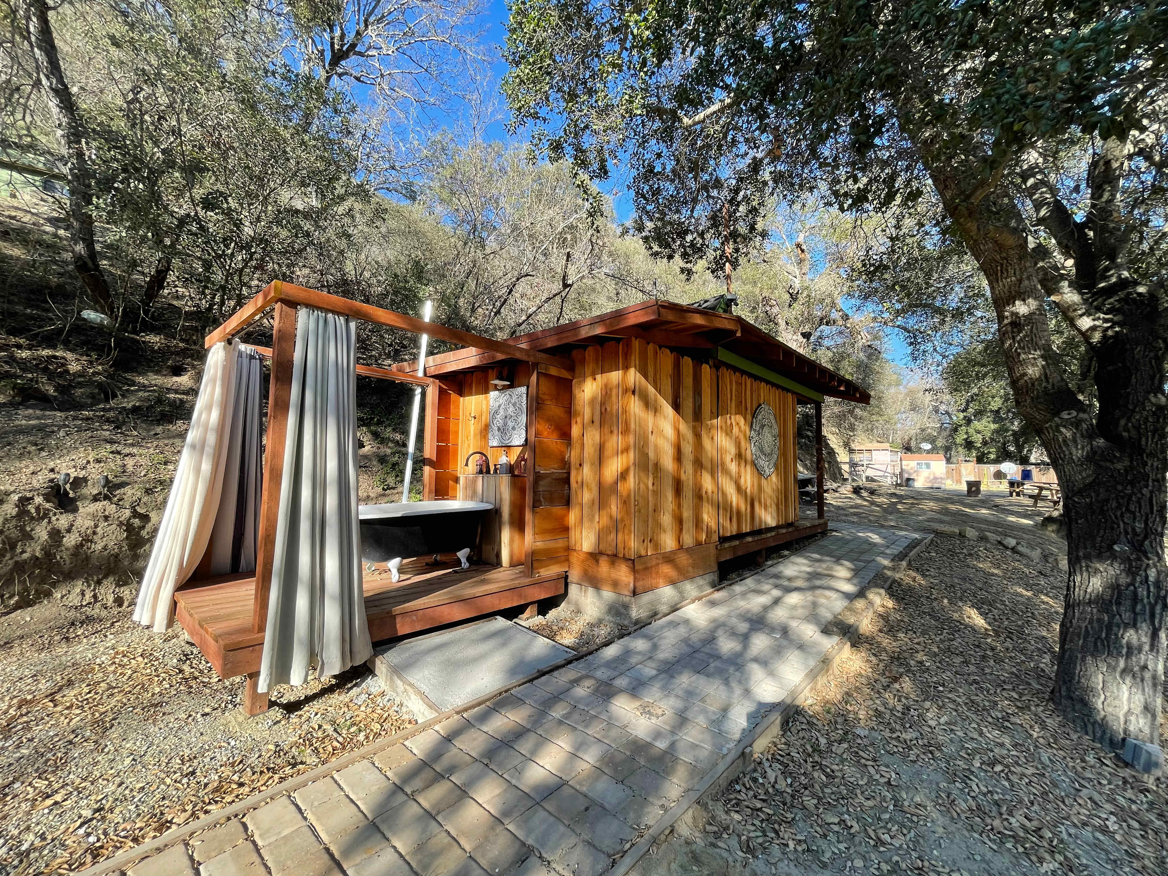 Bathroom, shower, and tub
