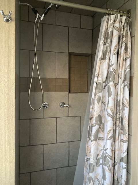 Bathroon shower