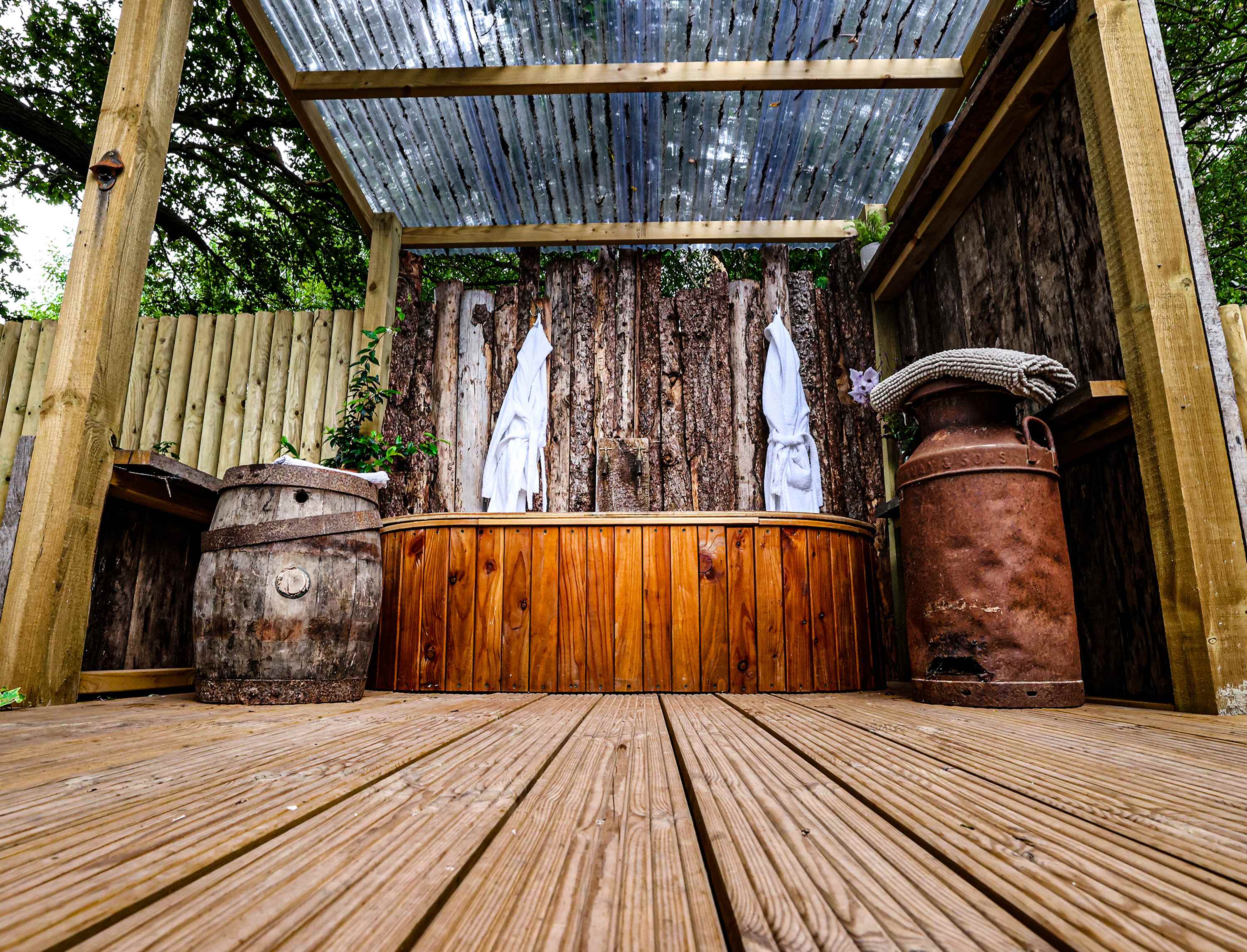 Outdoor bath