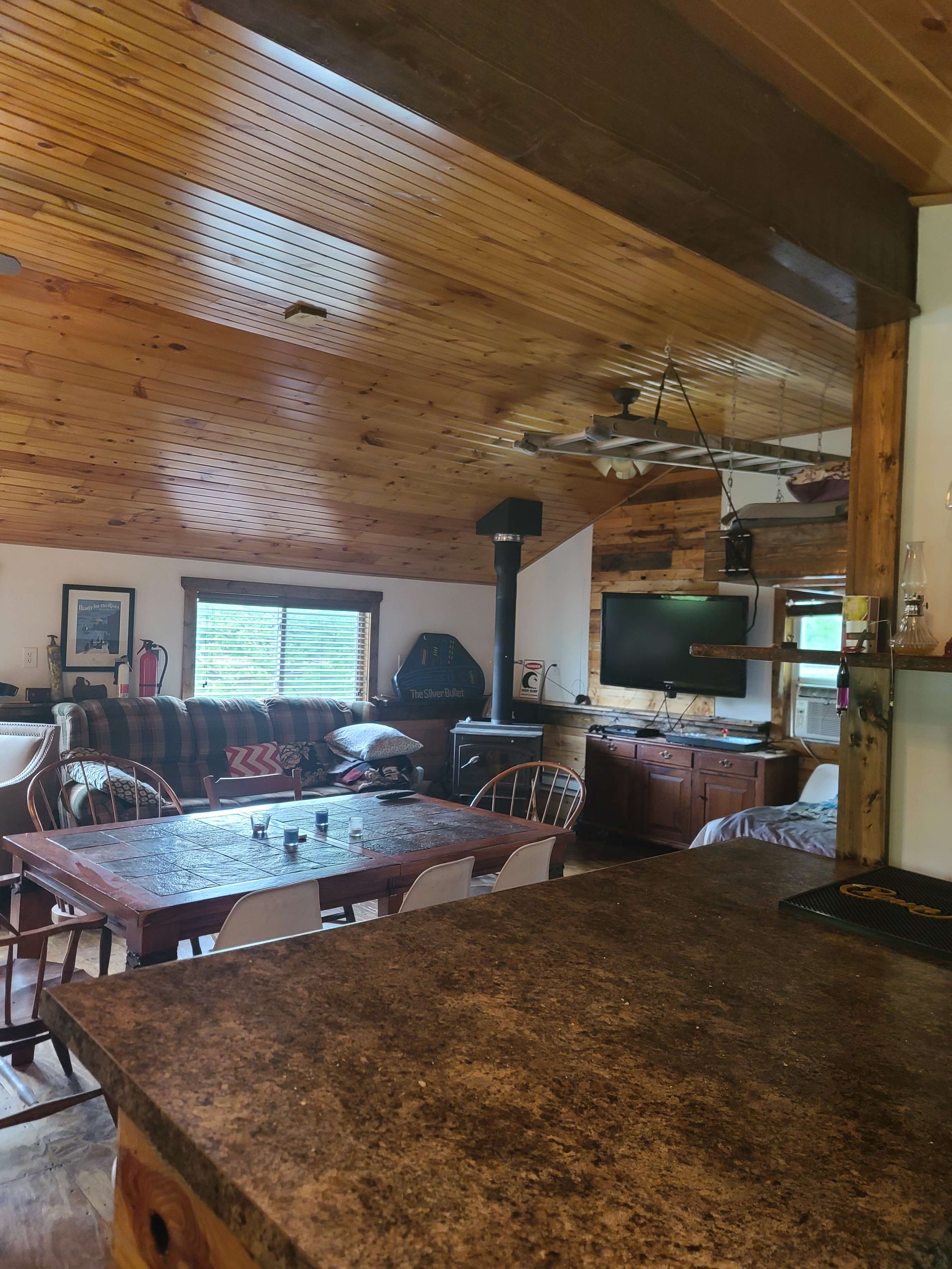 Willow Tree Island Cabin retreat - Photo 2