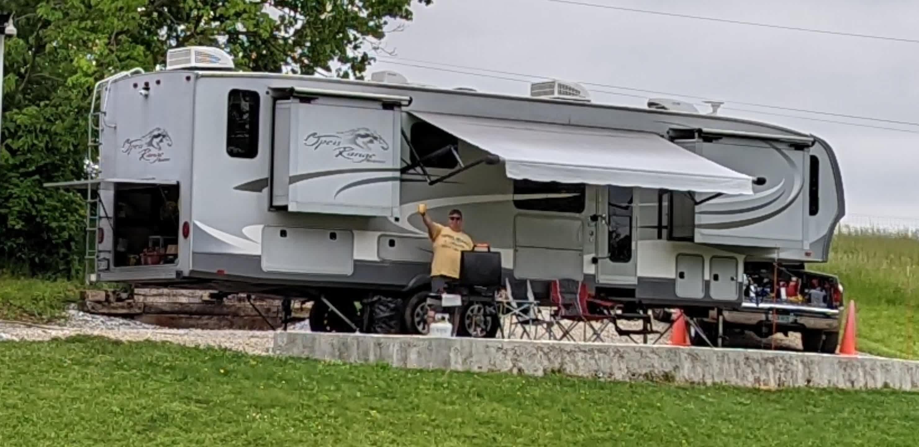 We had to park on the gravel drive away because 3 days of rain preceded our visit and staying on solid ground was a better idea.