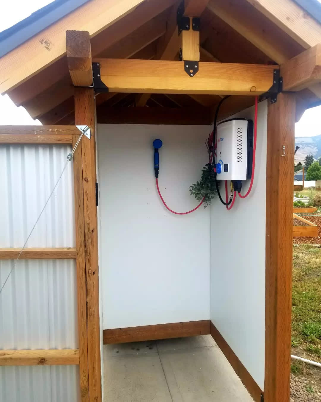 Joolca Shower. 2 showers available. 