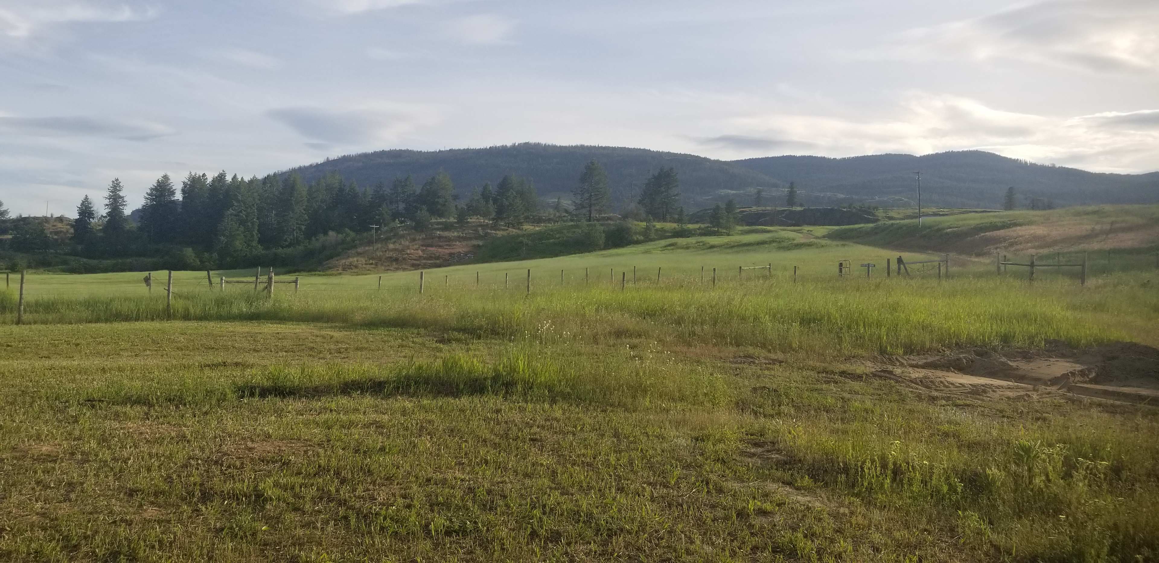 RV Space & RV rental. Near lake