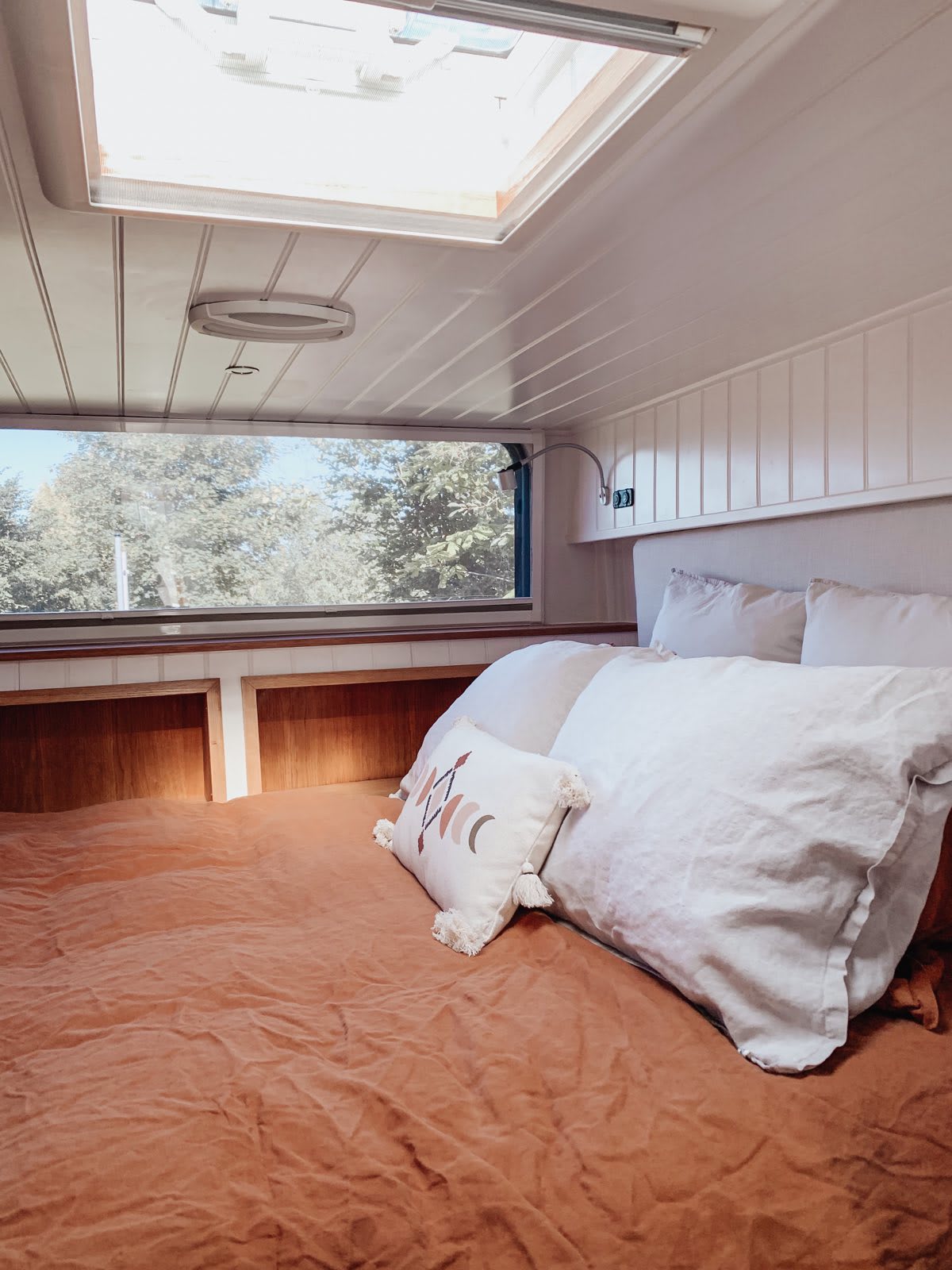 The Wander Bus - unique retreat