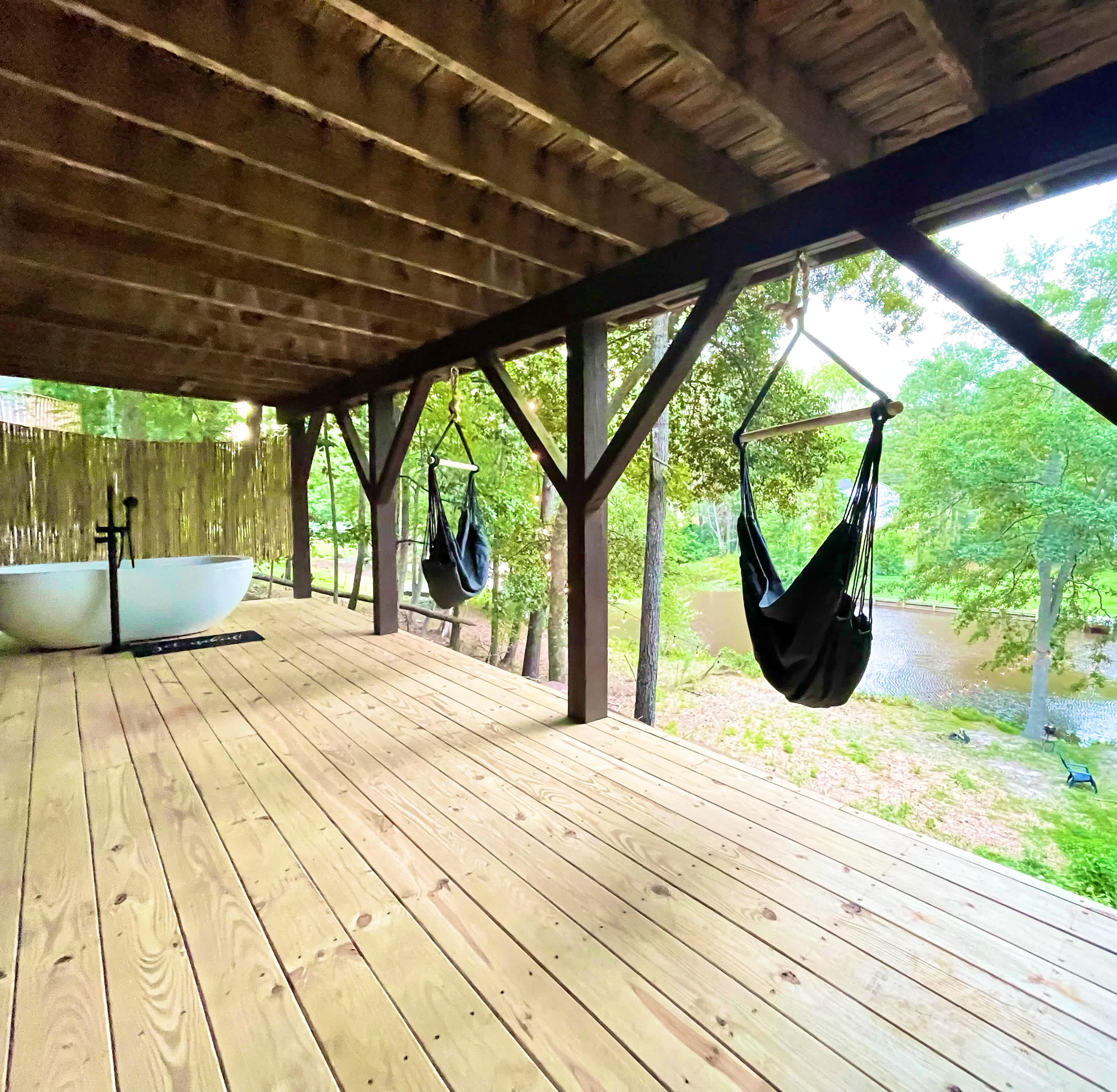 Blue Moon Lake House NC 🏕️