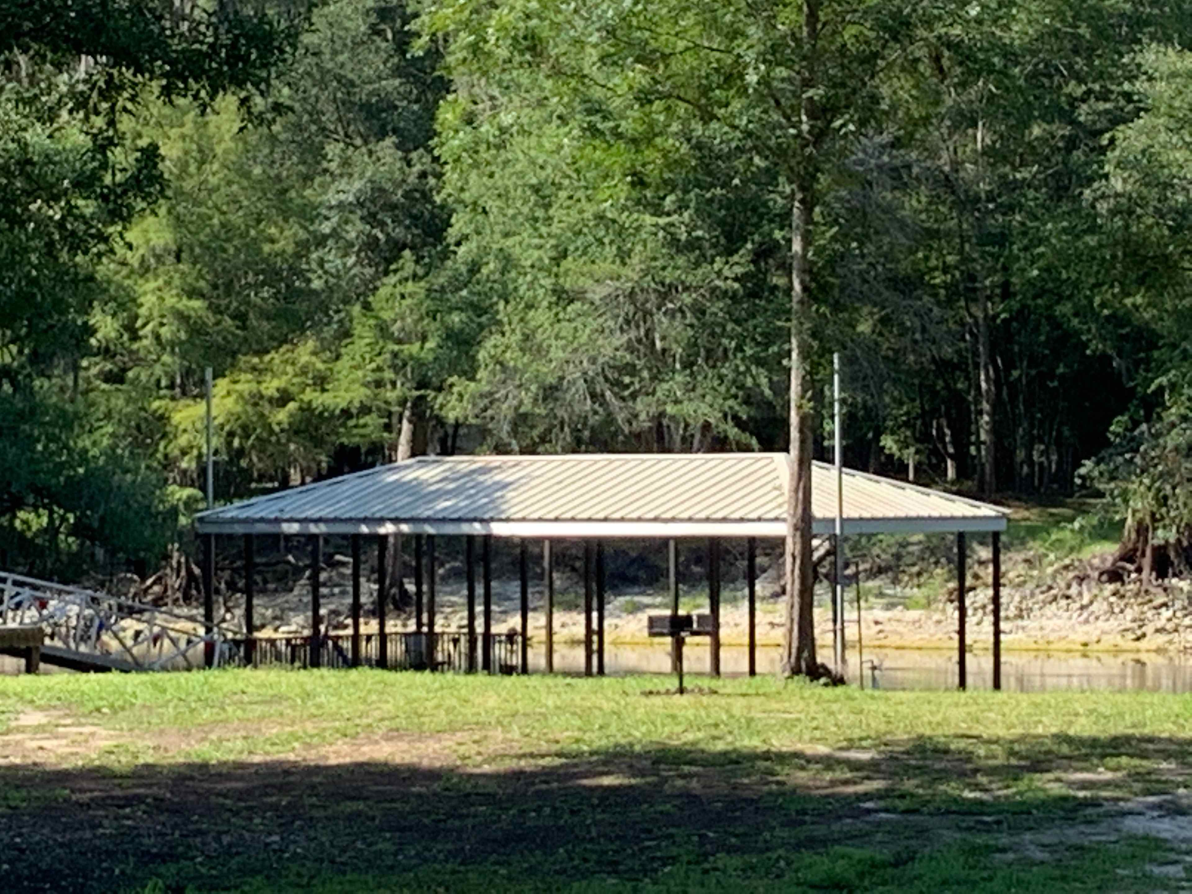 Riverfront Santa Fe/Ichetucknee