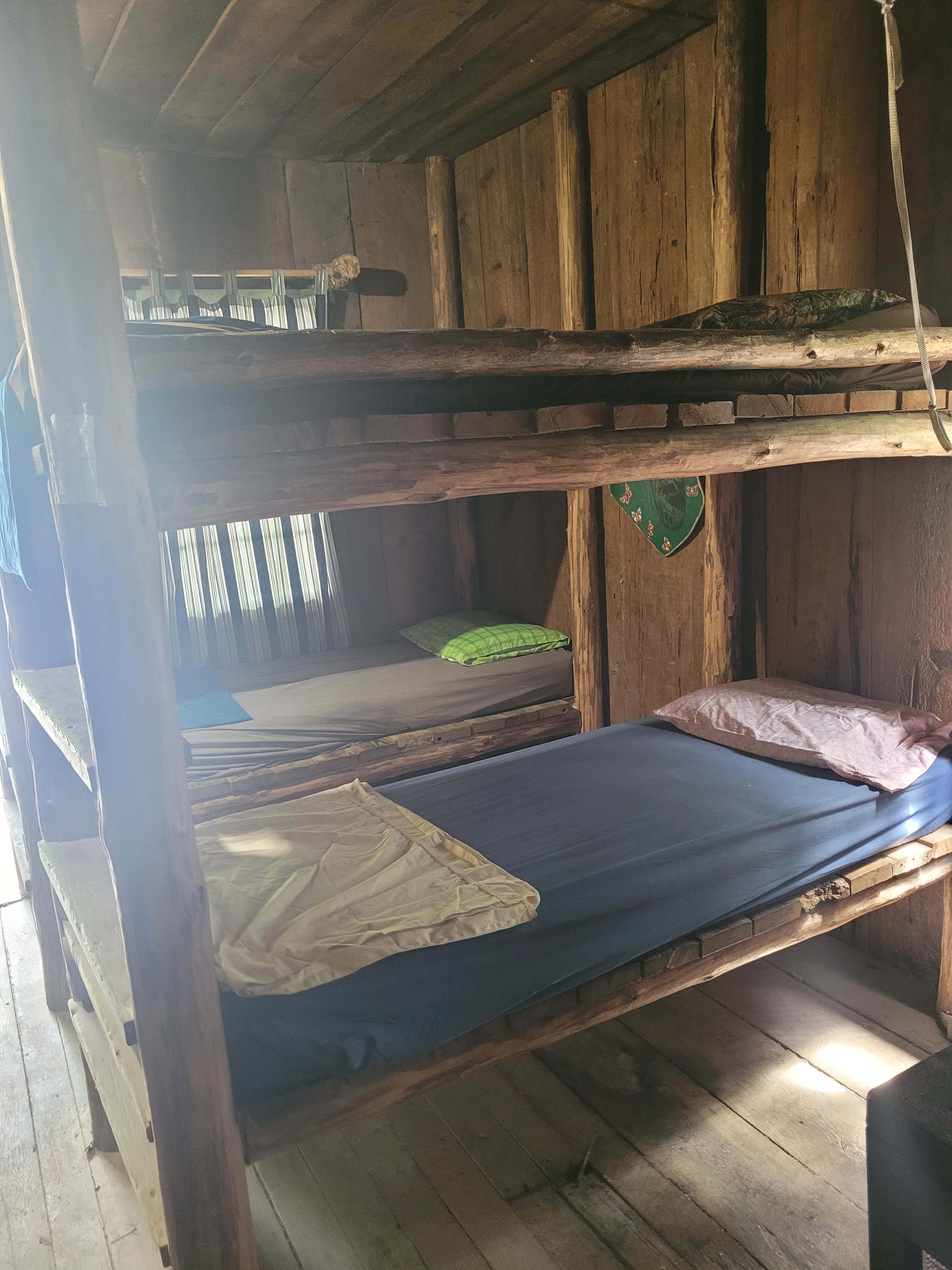 Standing Bear Farm / Hostel