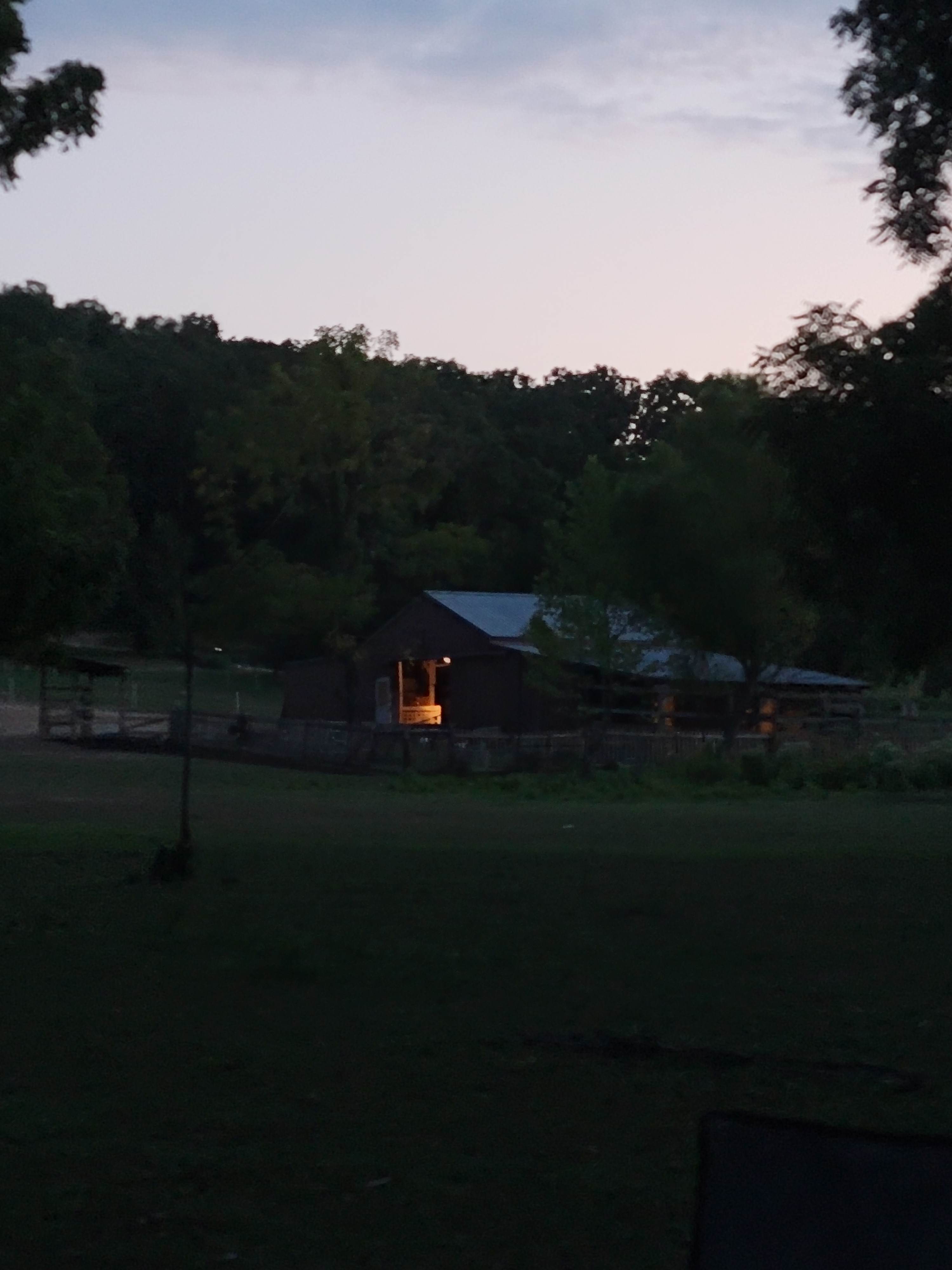 Hummingbird Hollow Outdoors