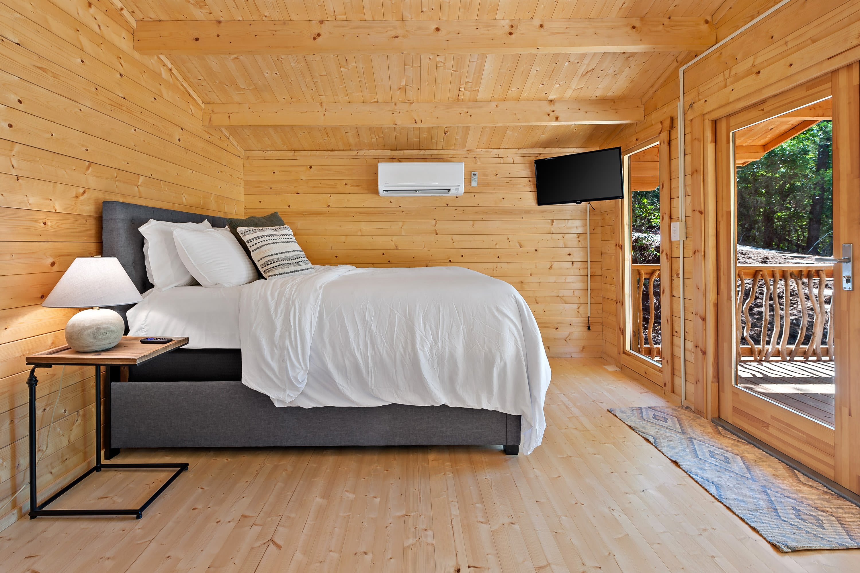 Stillhouse Creek Cabins