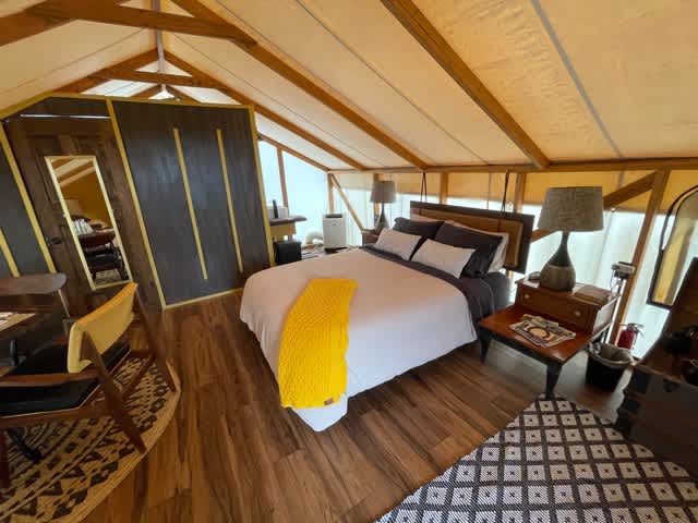 Enjoy a queen sized bed with 100% European Linen Sheets and Organic Blankets. 