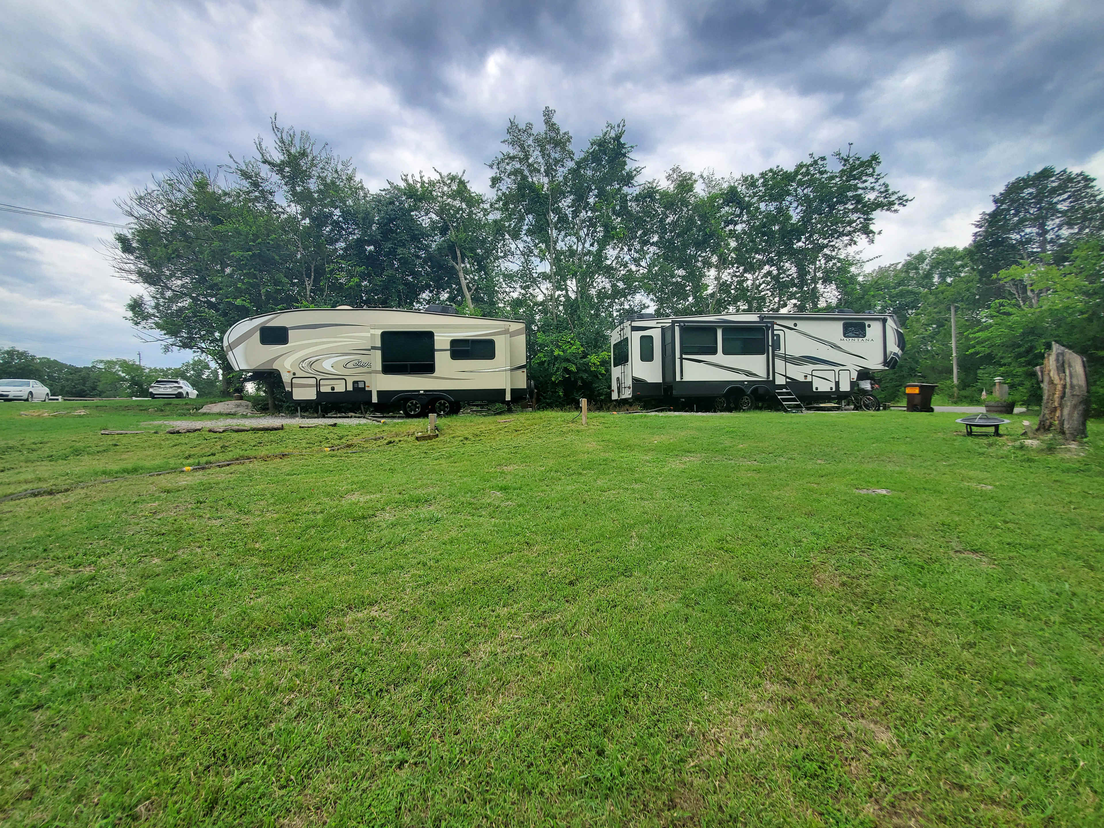 50 amp full hook up with 5+ acres of relaxing views