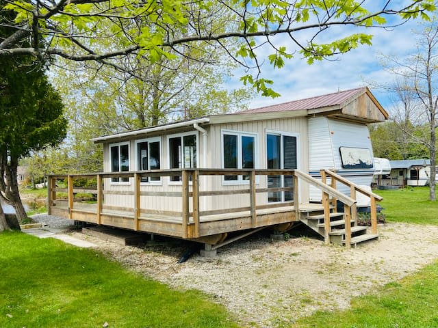 Cabinco - Northern Bruce Peninsula