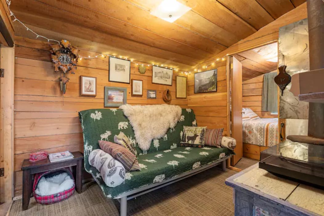 Vacation rentals in Bragg Creek