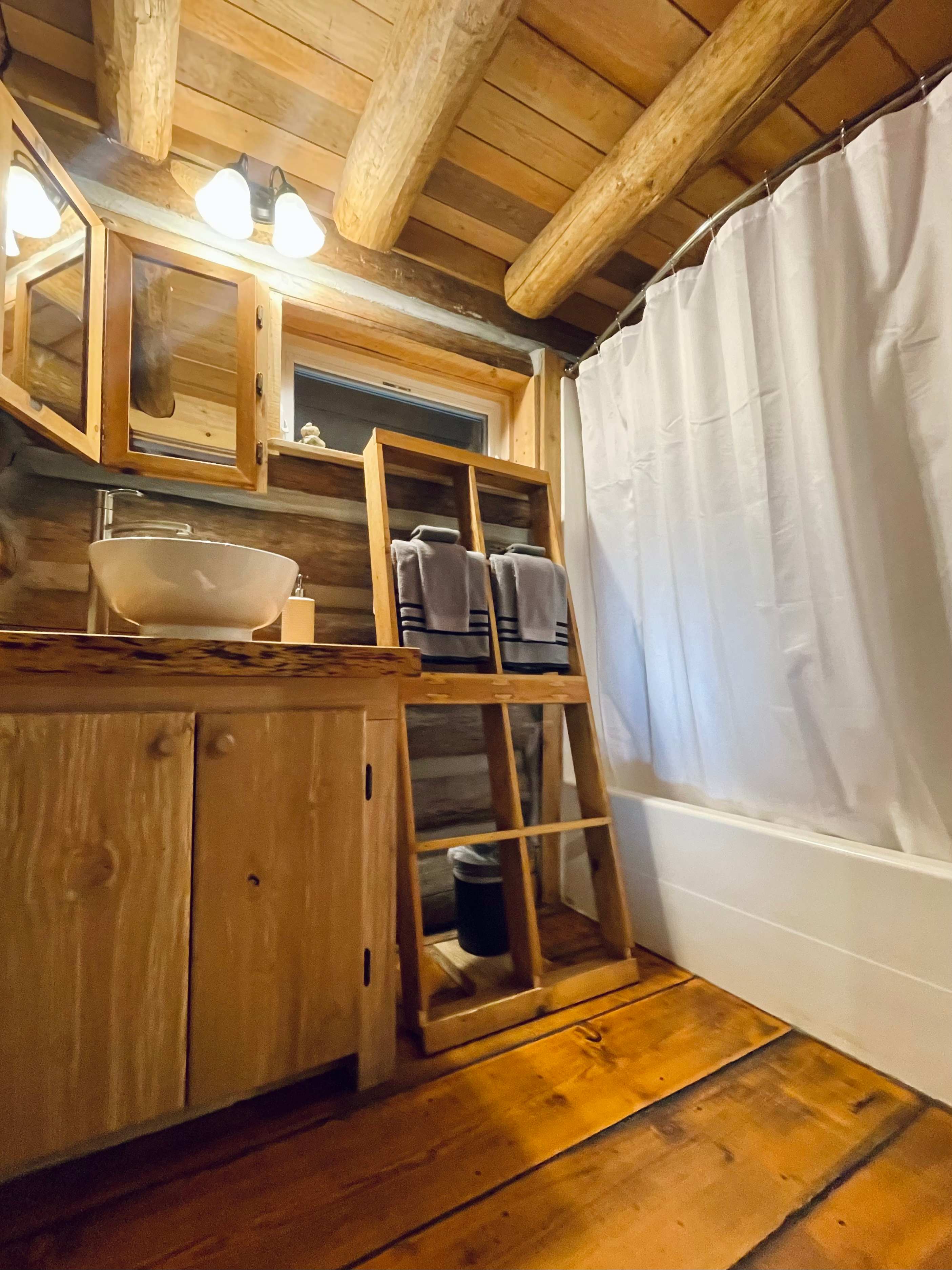 The Wheelie Rad RV Pad & Cabins