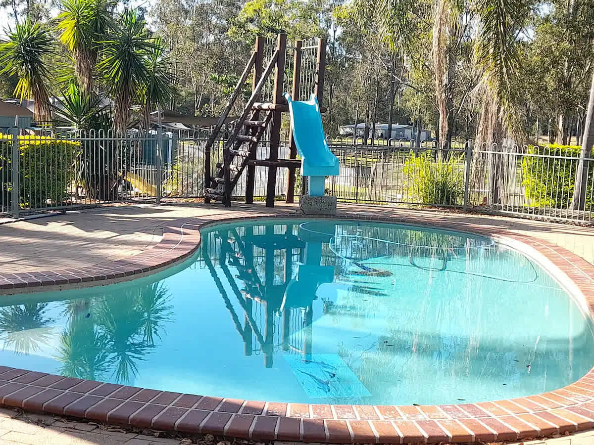 JJJ'S Ranch Farm Stay South Kolan Q