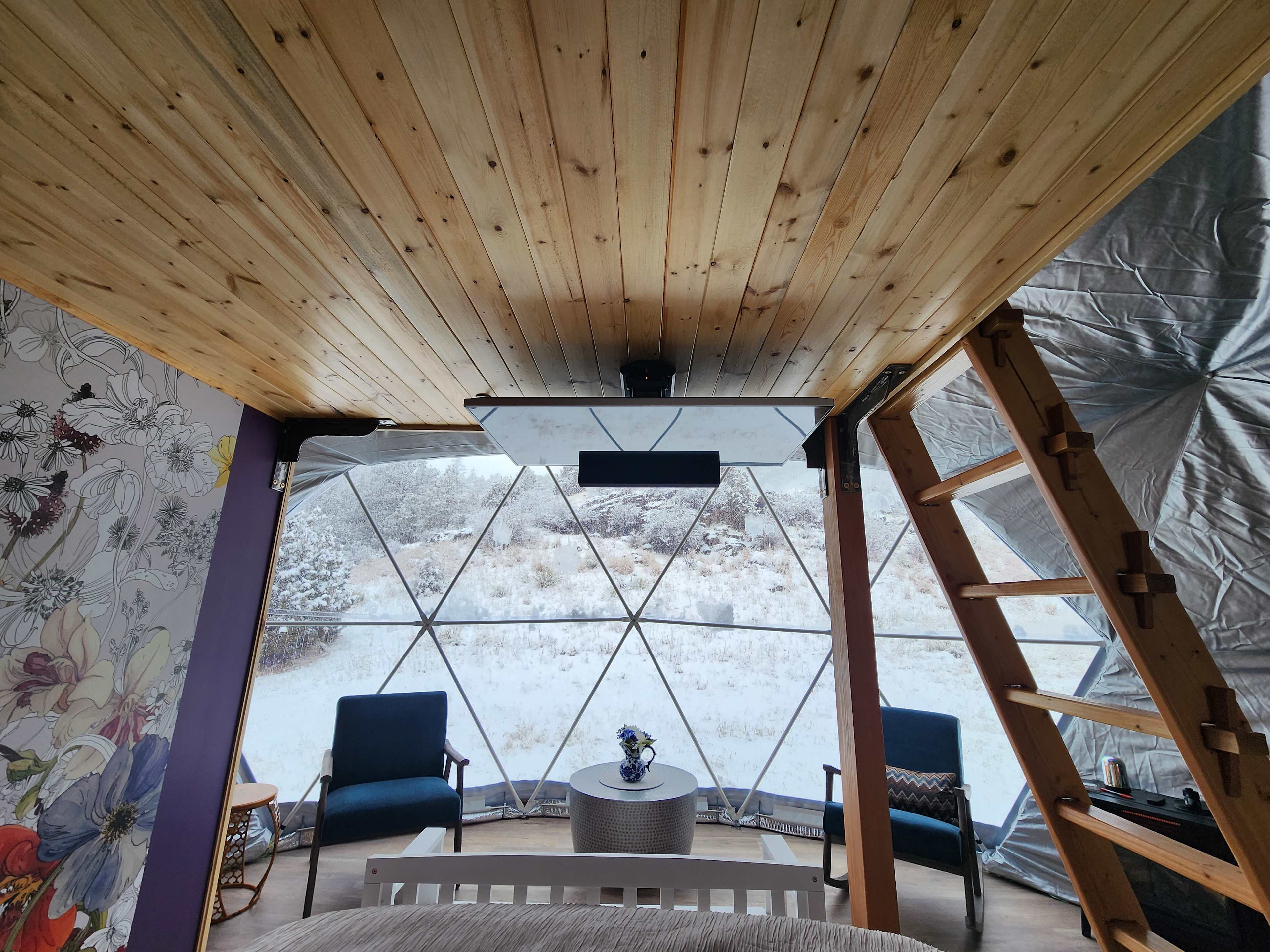 GeoDome: Hot Tub, Guernsey St Park!
