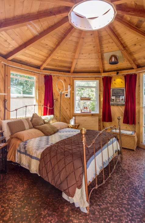 Relaxing Private Roundhouse
