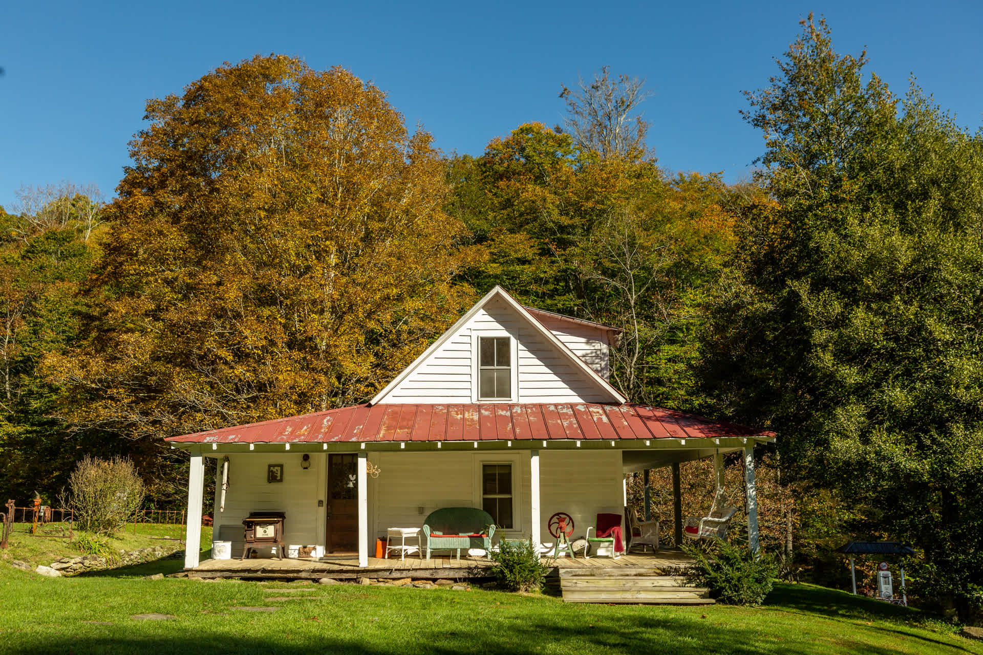 White Fence Farm
