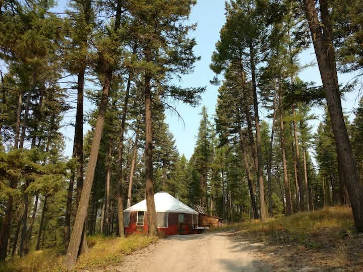 Magic Yurt/Solar powered/Whitefish