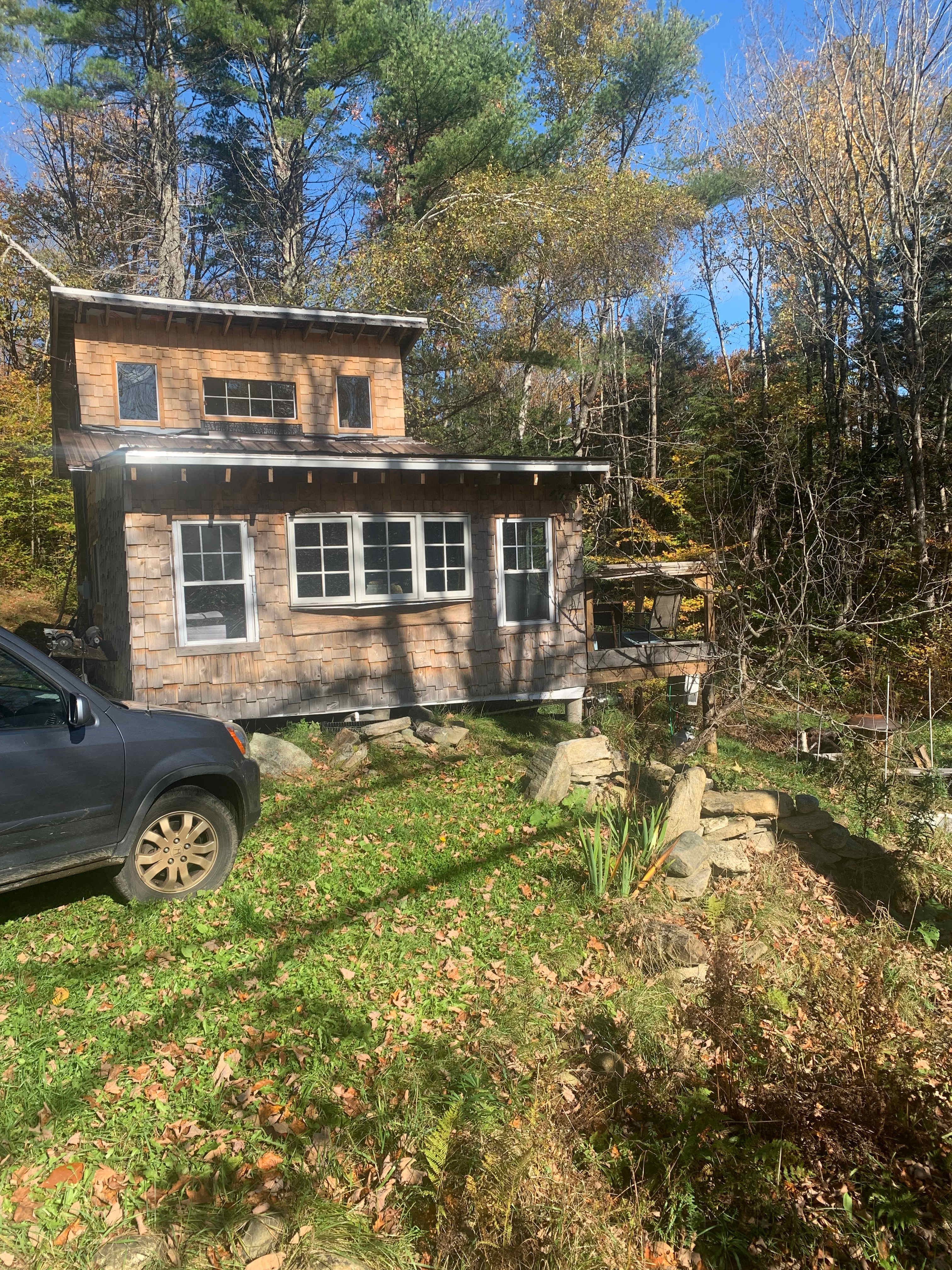 Artist's Cabin @ Stone Hill hostel.