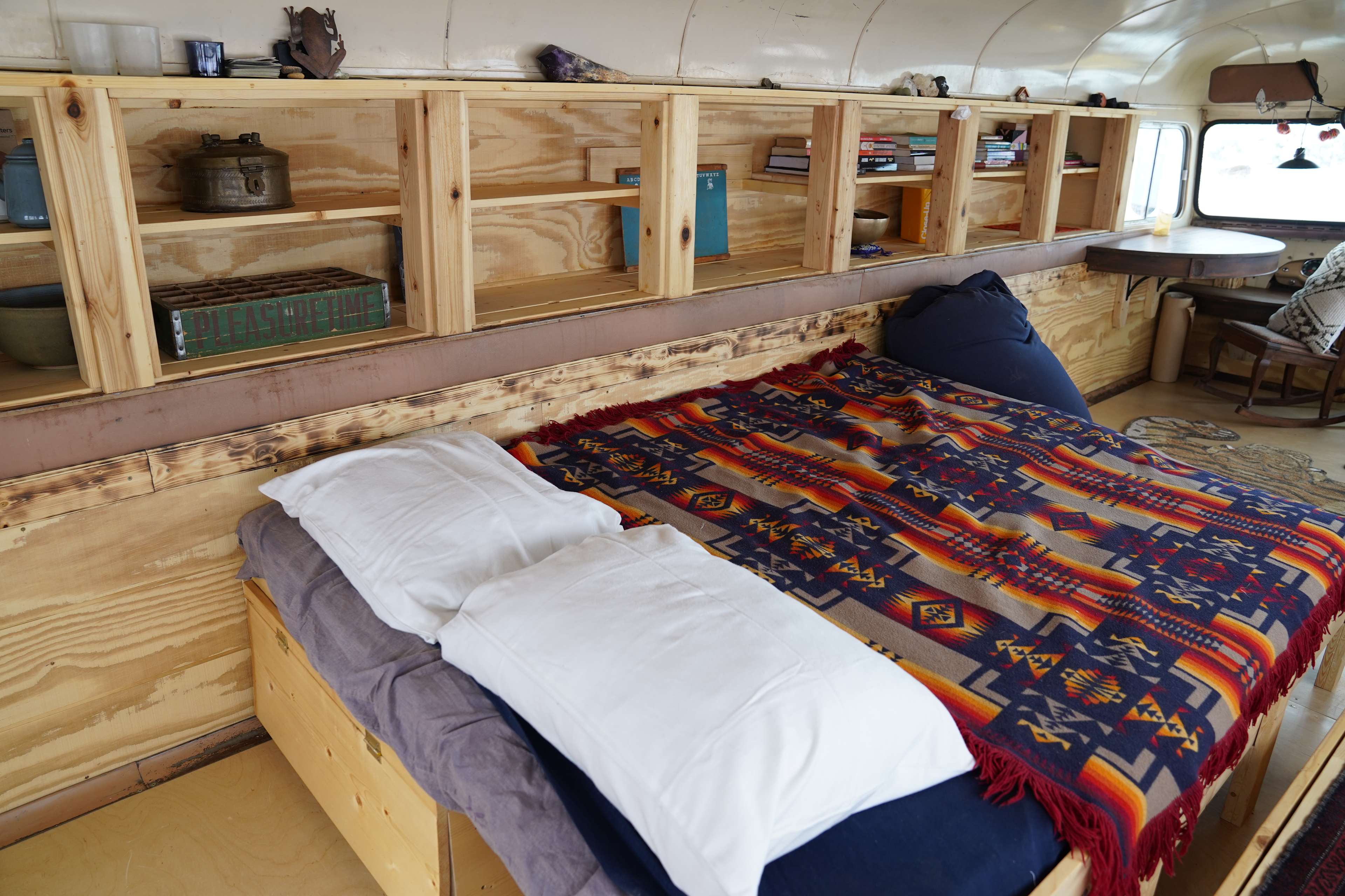 Double bed formation 